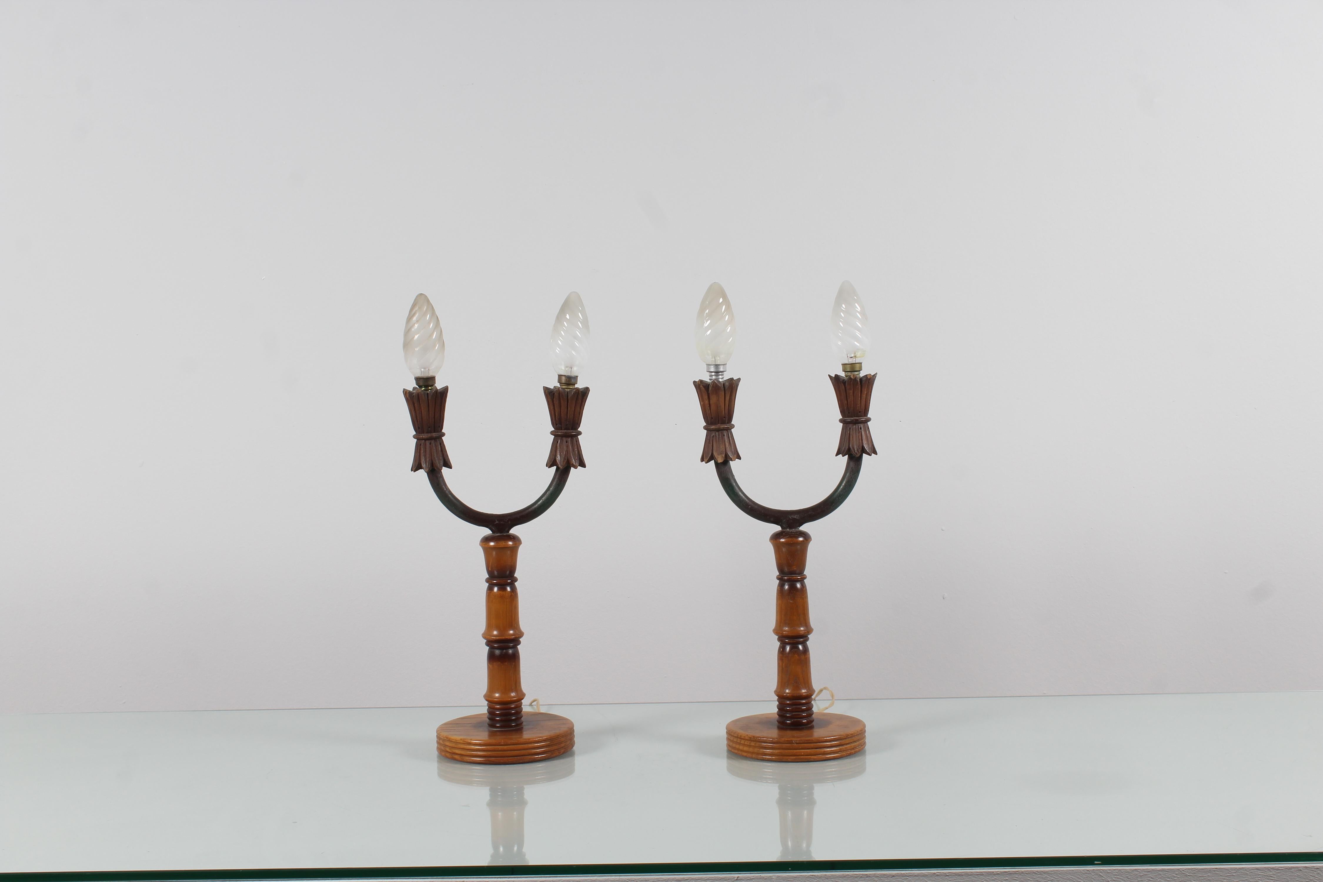 Mid-Century Modern Ensemble de 2 lampes de bureau Colli Torino en bois Abat-Jour, Italie, années 50 en vente