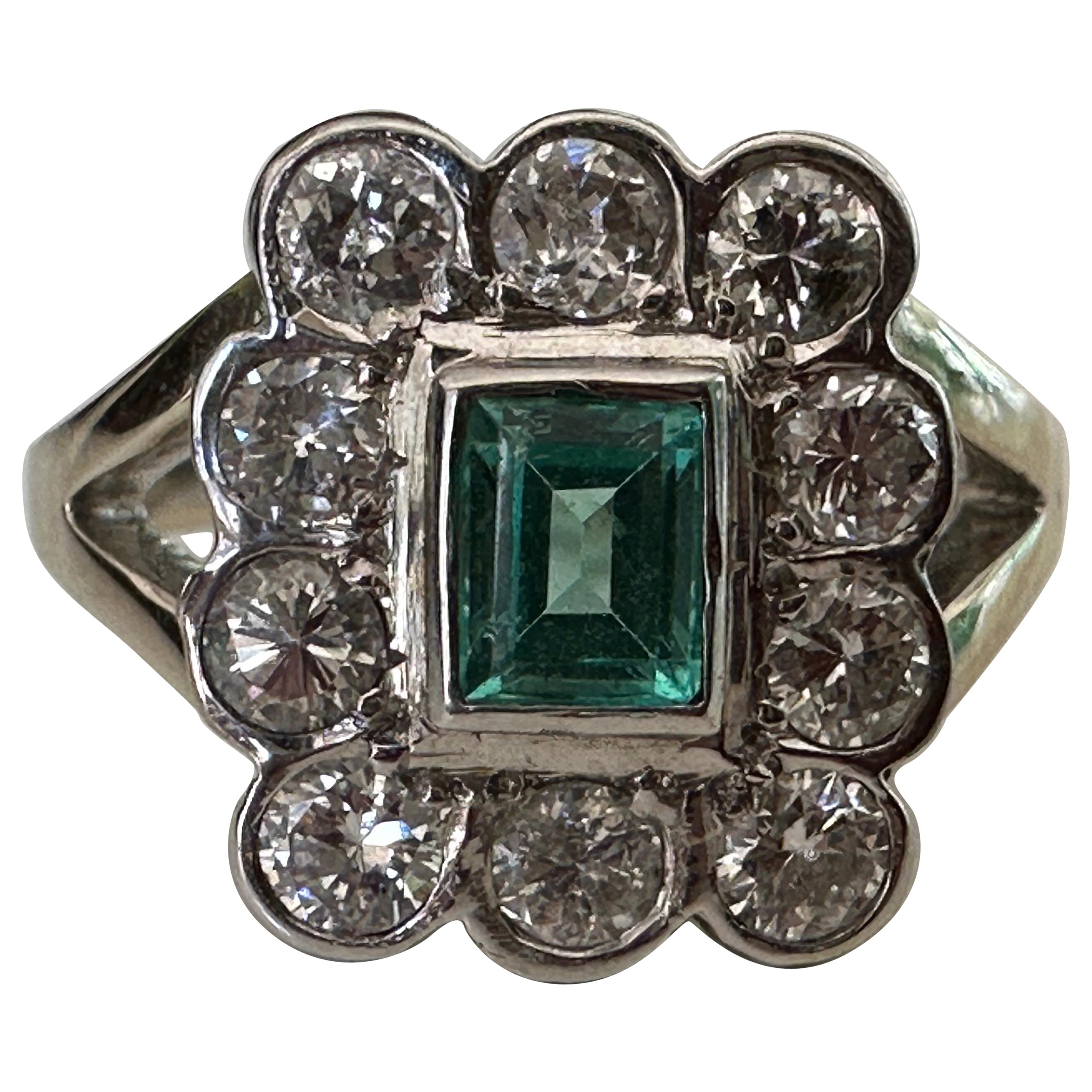 Mid-Century Colombian Emerald and Diamond Cluster Ring For Sale