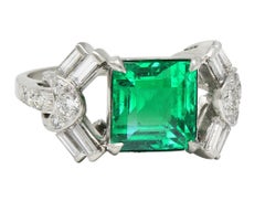 Anello da cocktail con smeraldo colombiano di metà secolo, diamante e platino, fibbia vintage AGL