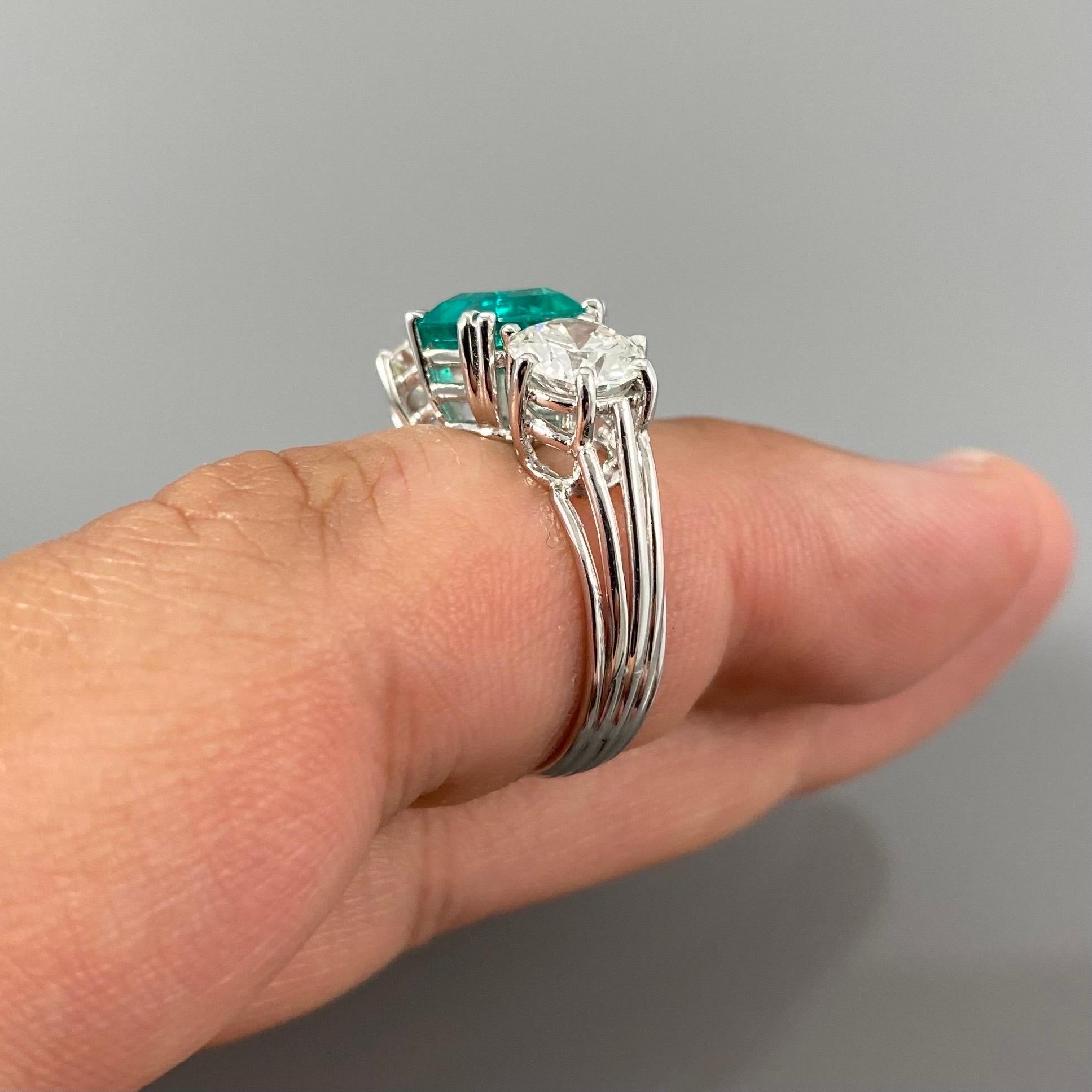 Mid-Century Colombian Emerald Diamond Three Stone Engagement Ring Platinum 1950s 7