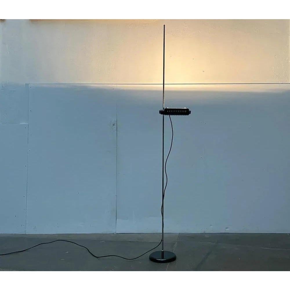 Italiano Lampada da terra Colombo 626 di Joe Colombo per Oluce, metà secolo, 1970 in vendita