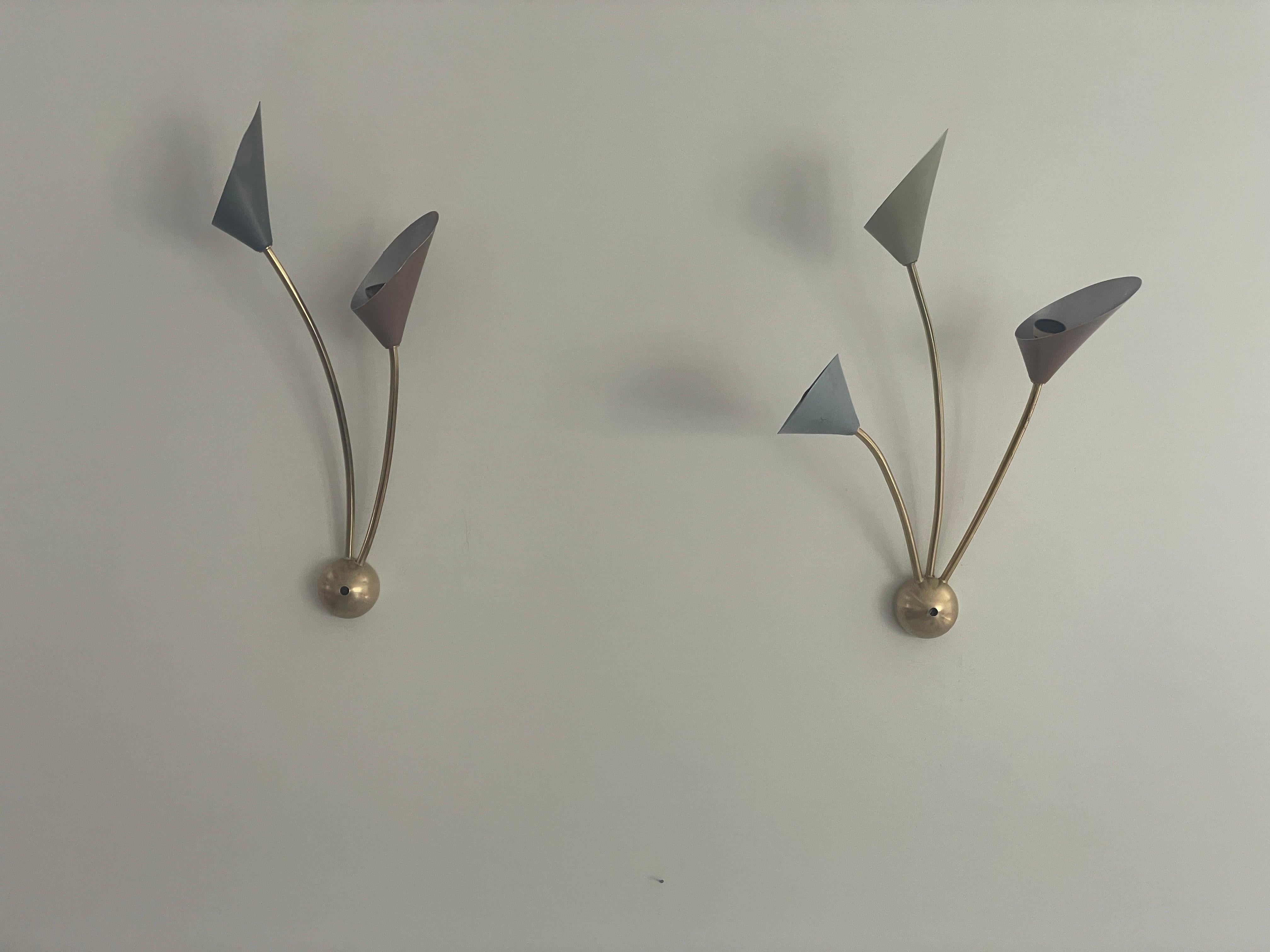 Pareja de coloridos candelabros Sputnik de 2 y 3 brazos de mediados de siglo, años 50, Alemania Moderno de mediados de siglo en venta