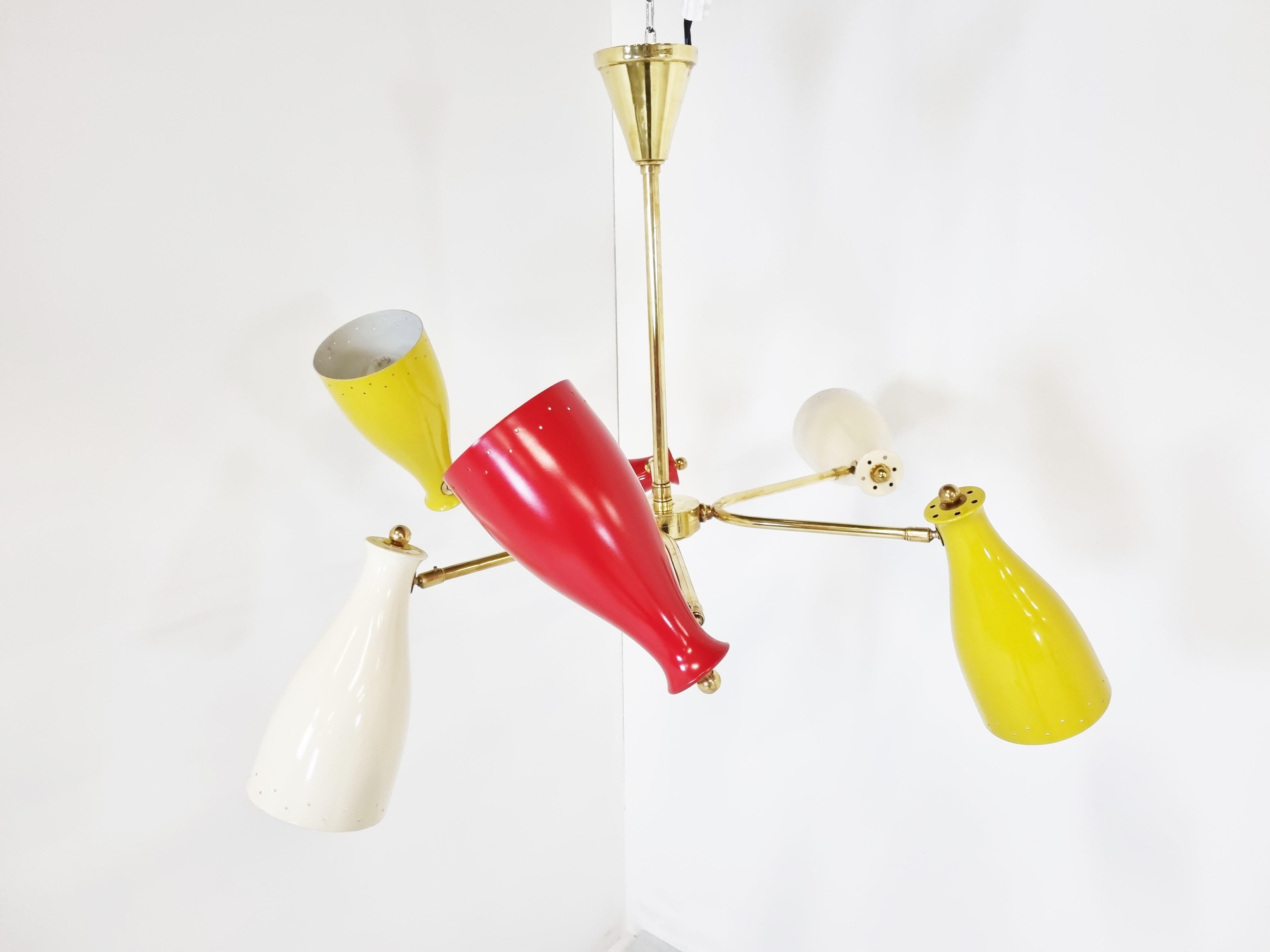 Mid-Century moderno Lampadario colorato di metà secolo, anni '50 in vendita