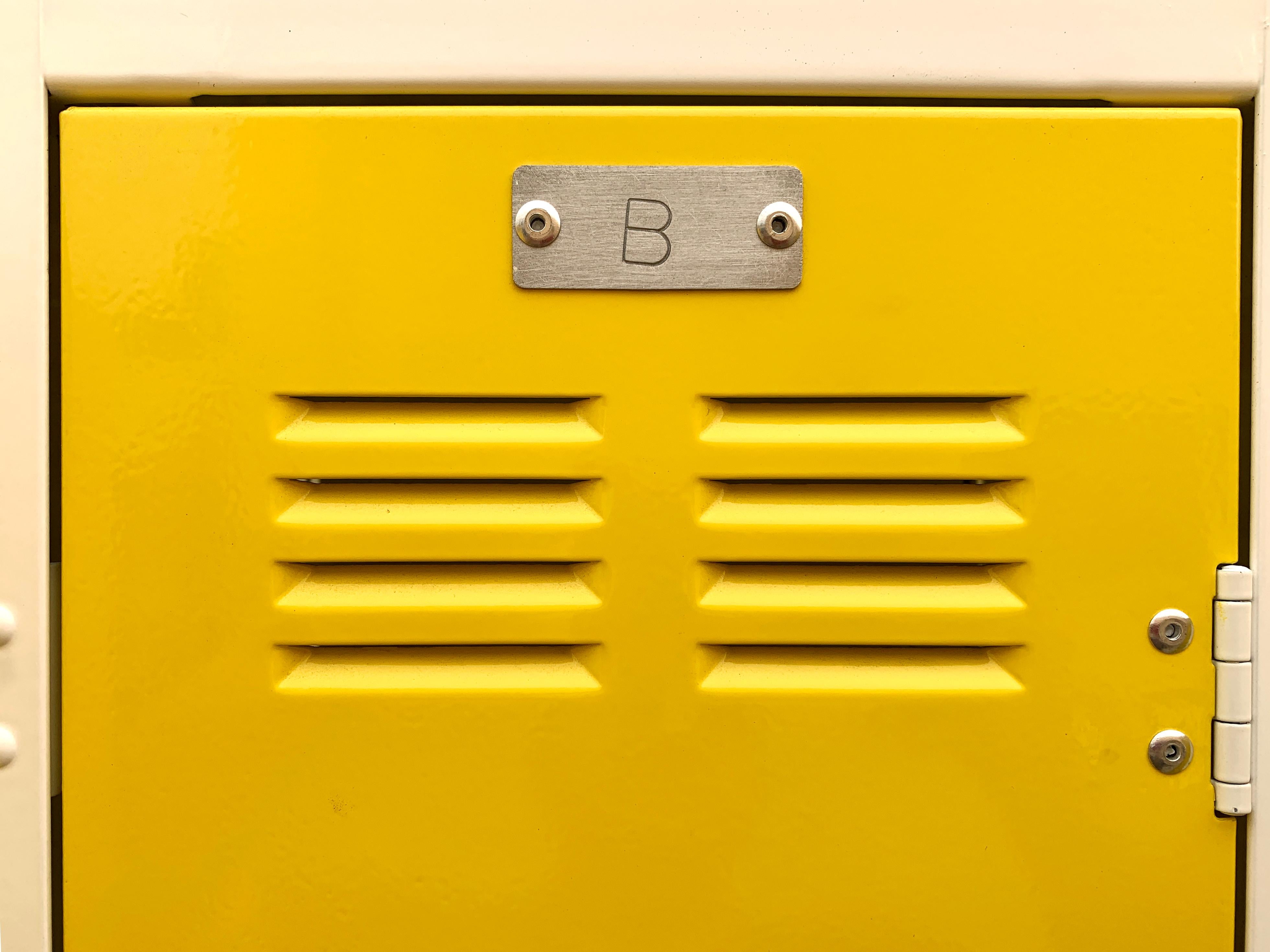 Midcentury Column Locker Unit Refinished in Yellow and White In Good Condition For Sale In Alhambra, CA