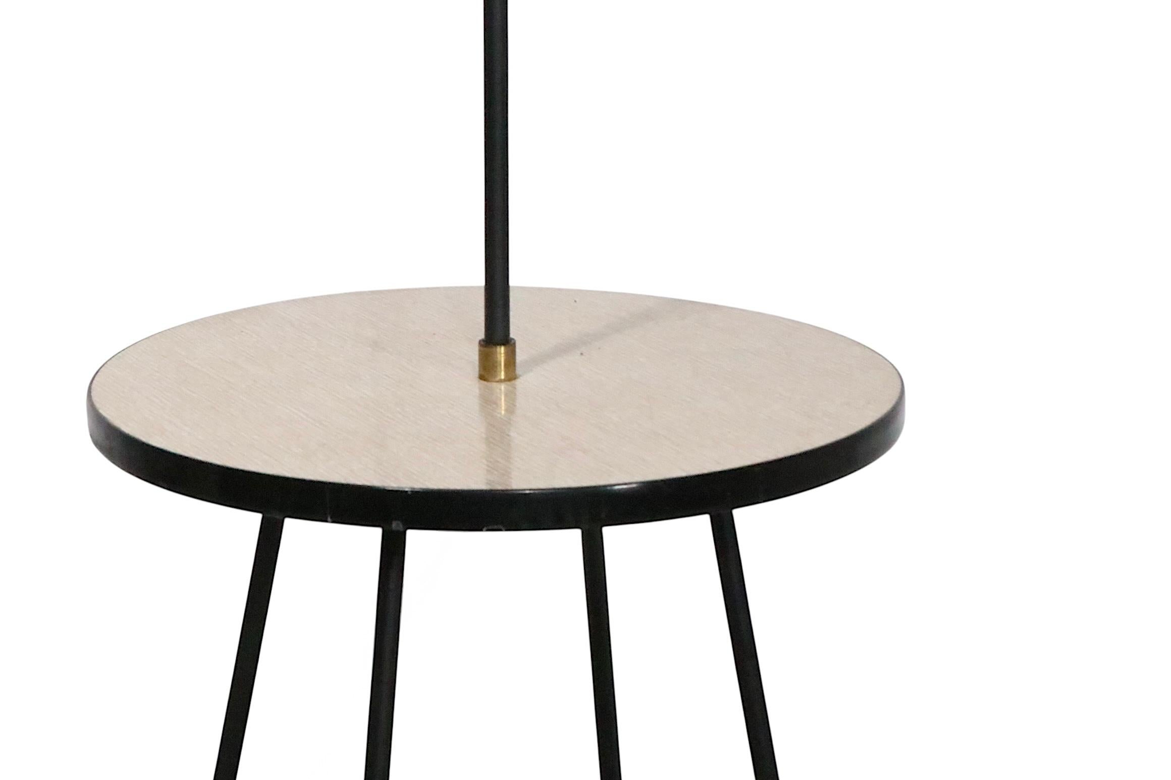 Mid Century Combination Floor Lamp Table In Good Condition For Sale In New York, NY