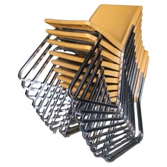 Chaises de salle à manger empilables de style commercial du milieu du siècle par American Seating Company