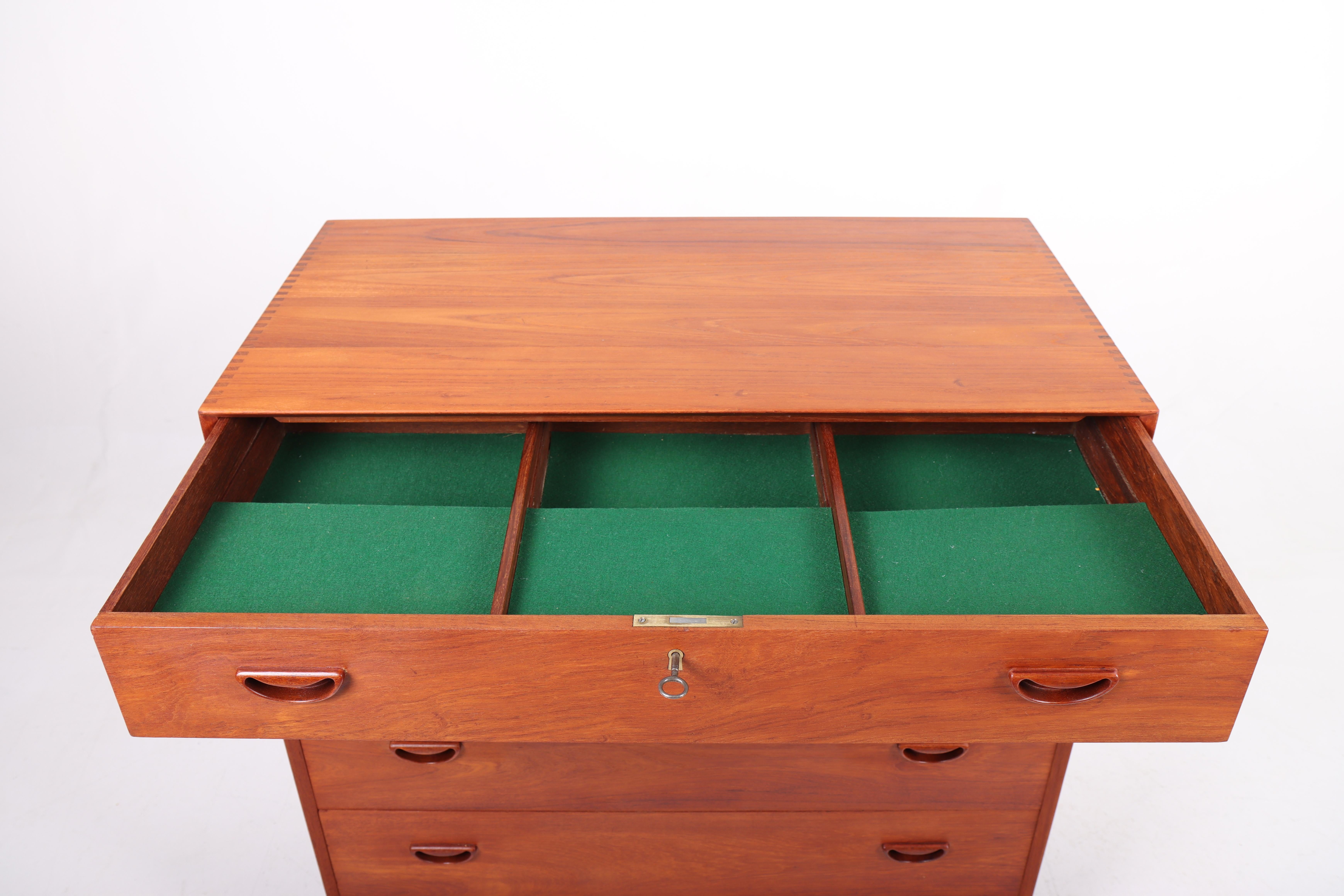 Danish Mid-Century Commode in Solid Teak Designed by Hvidt & Mølgaard, 1950s For Sale