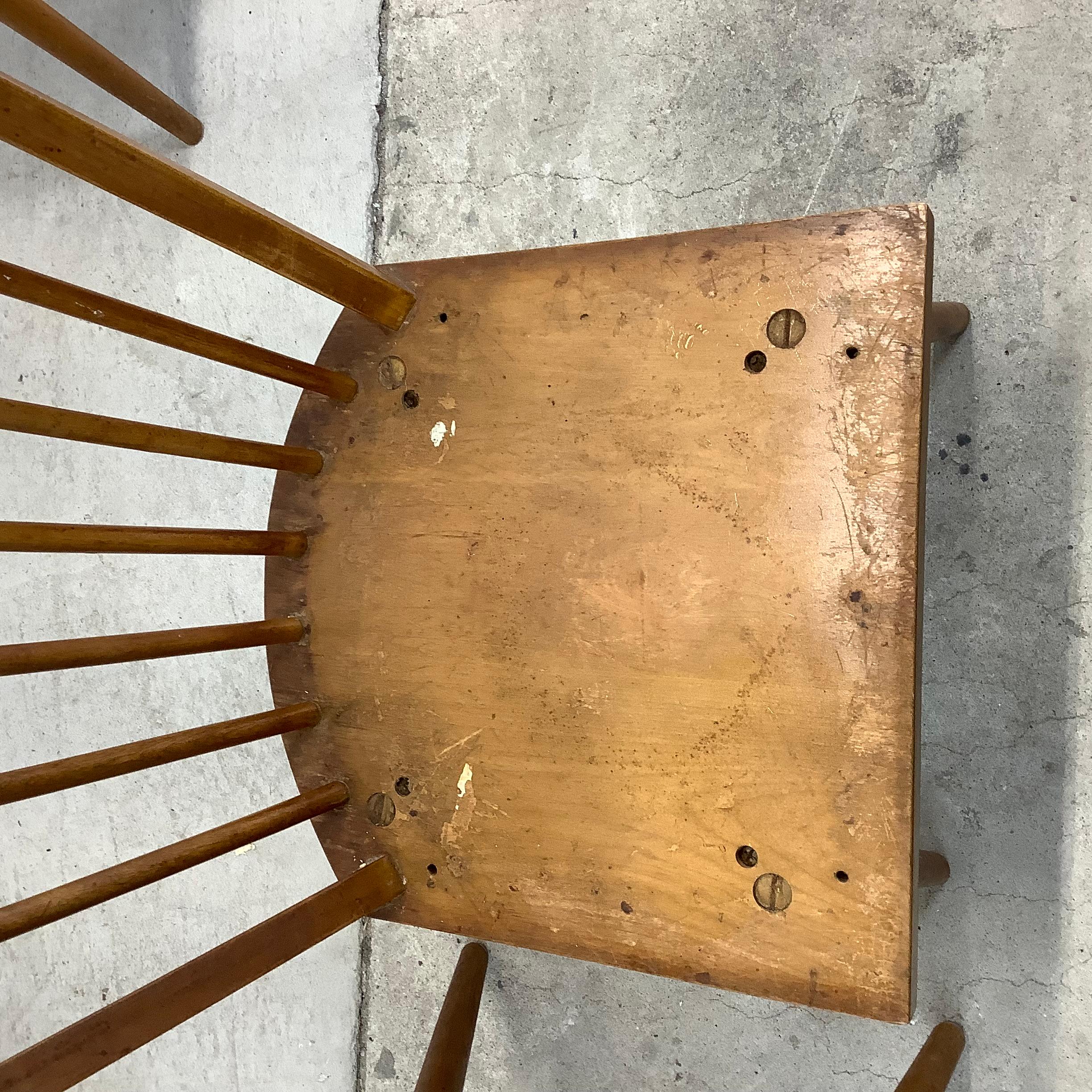 Chaises de salle à manger Conant Ball du milieu du siècle - ensemble de quatre en vente 2