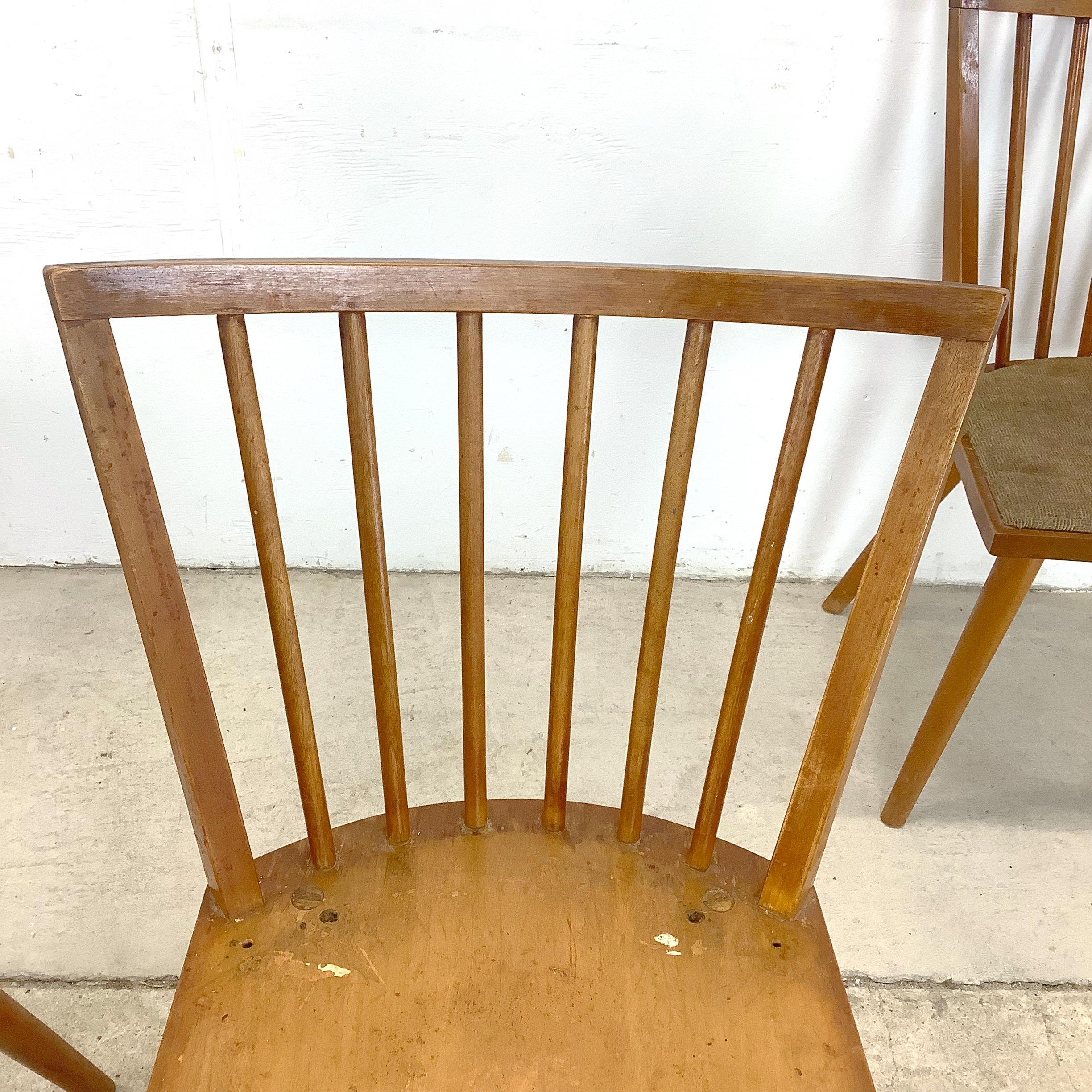 Chaises de salle à manger Conant Ball du milieu du siècle - ensemble de quatre en vente 3