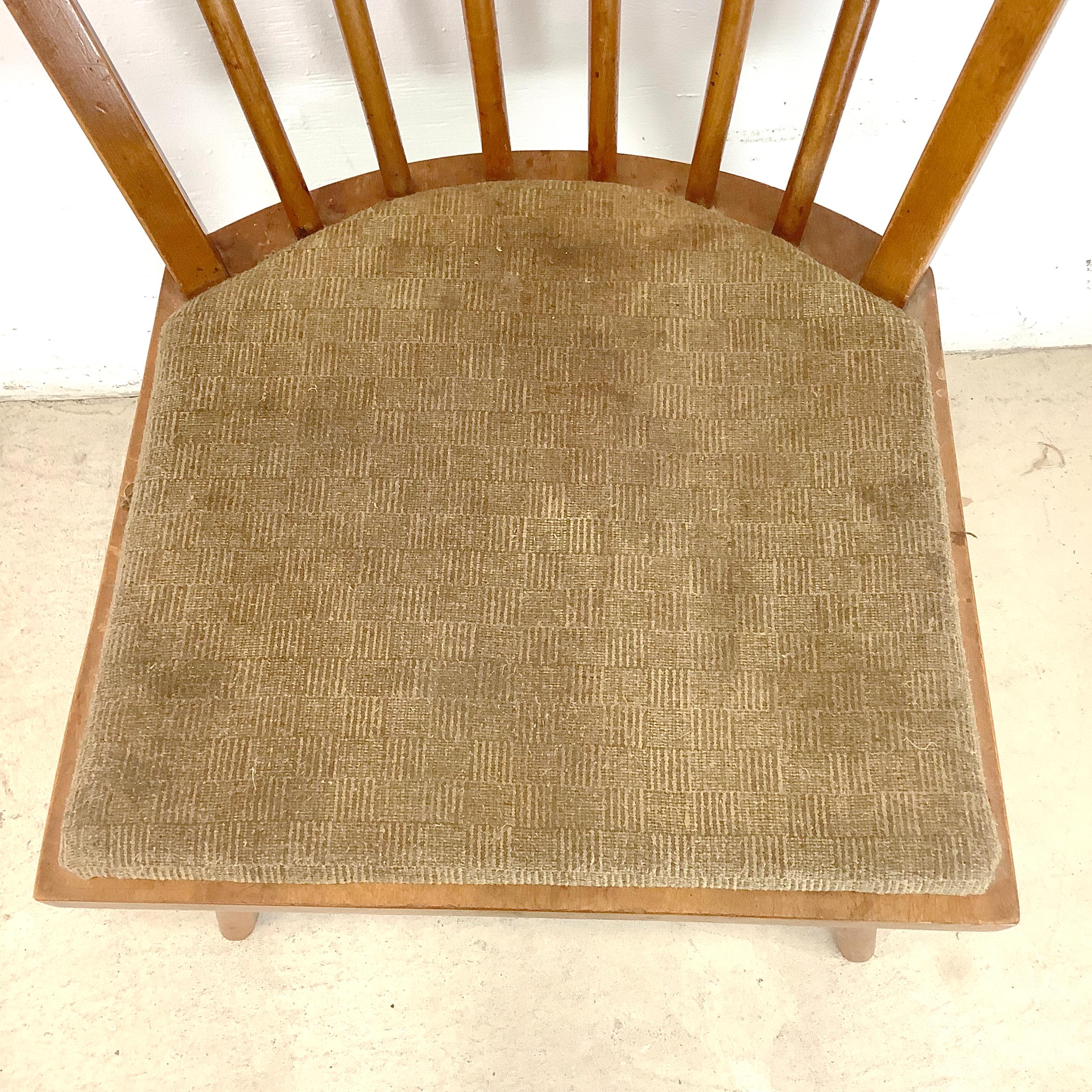 Chaises de salle à manger Conant Ball du milieu du siècle - ensemble de quatre en vente 5