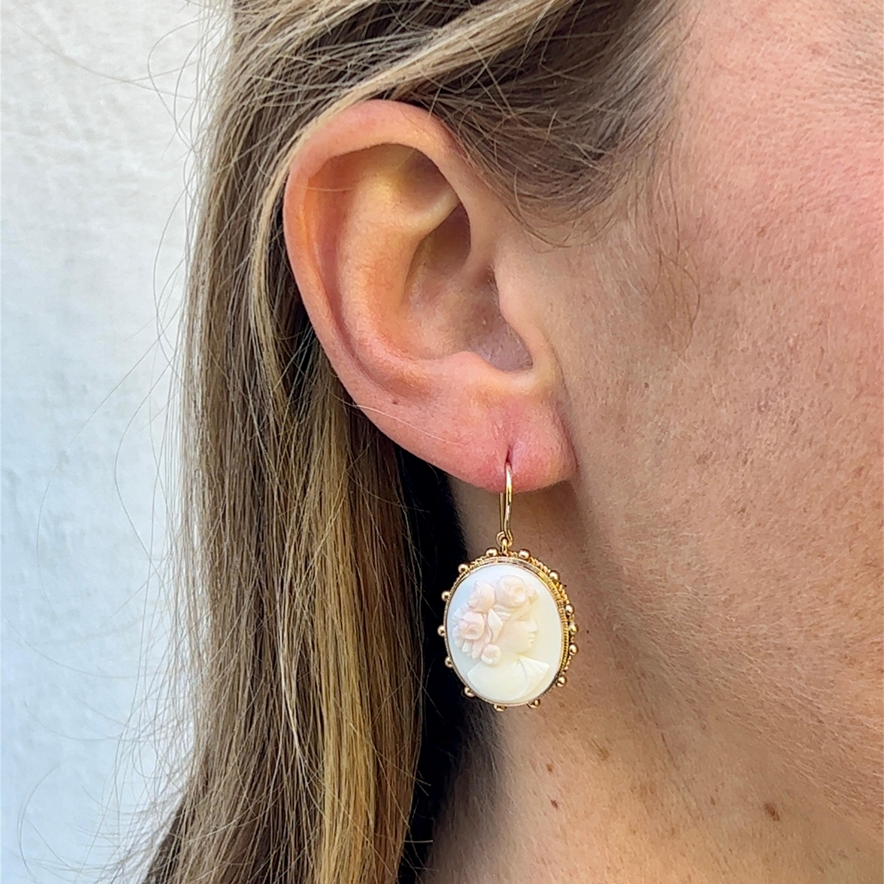 Modern Mid-Century Conch Shell Cameo Earrings in 14K Yellow Gold