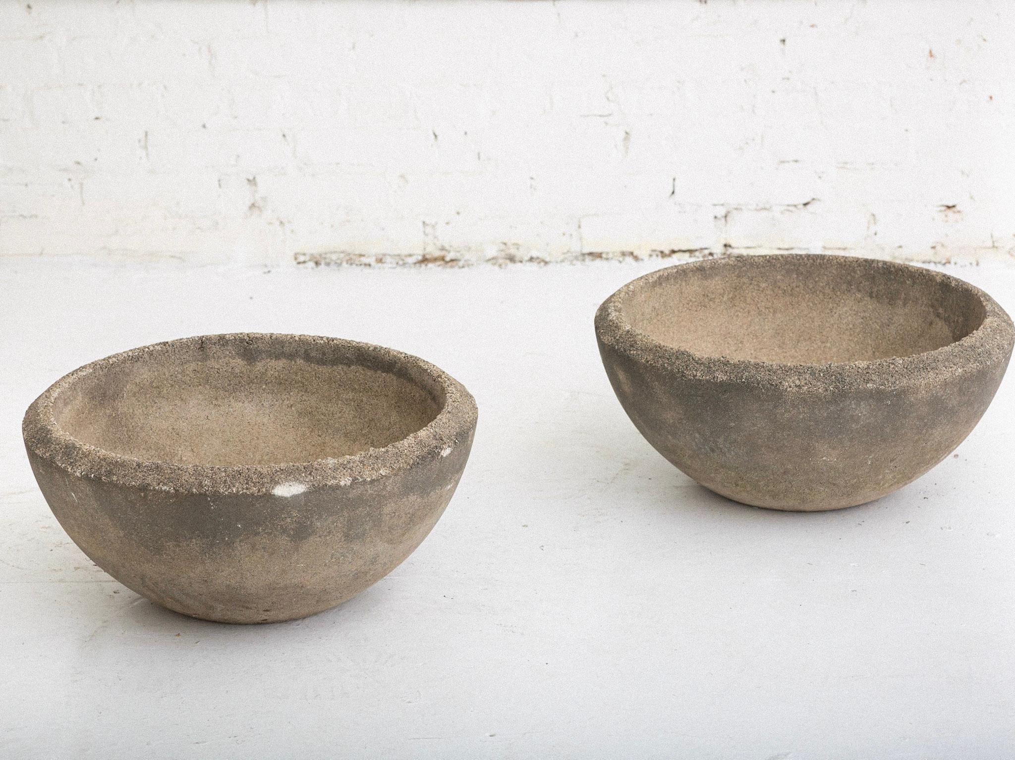 Midcentury Concrete Cast Stone Planters, a Pair In Good Condition For Sale In Brooklyn, NY