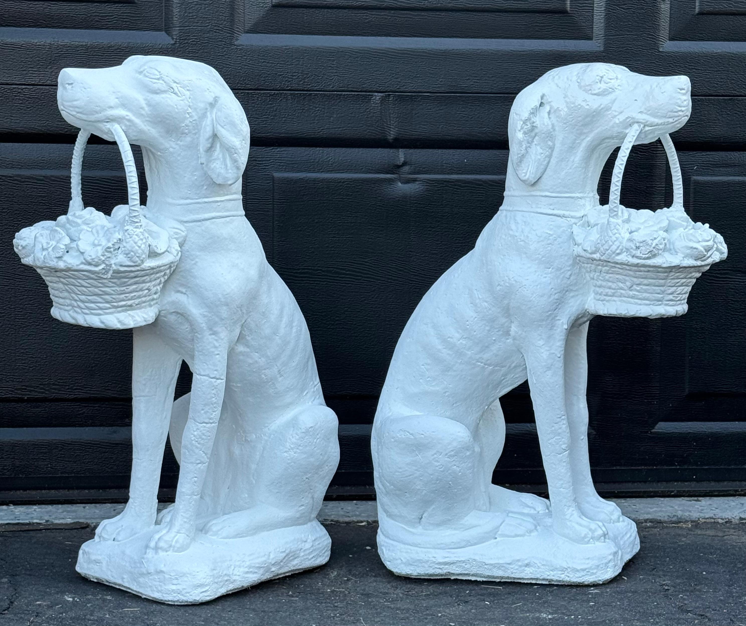 Estatua de Galgo de Hormigón y Hierro de Mediados de Siglo para Jardín o Entrada Pareja en Bastante bueno estado para la venta en Bensalem, PA