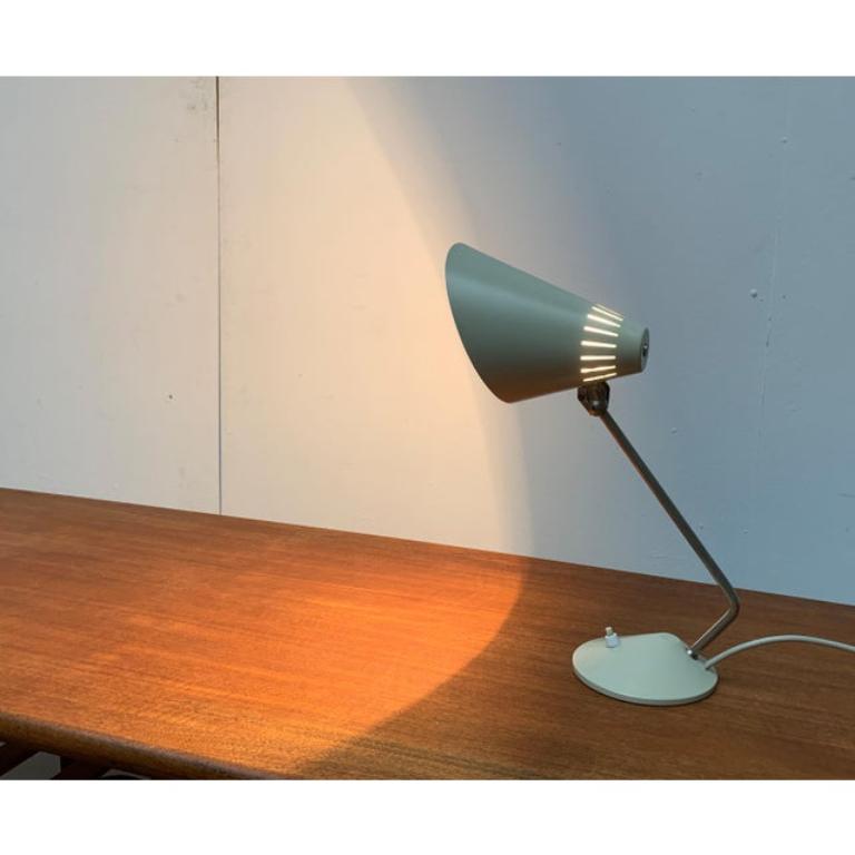 Mid-Century Cone-Shaped Table Lamp For Sale 3