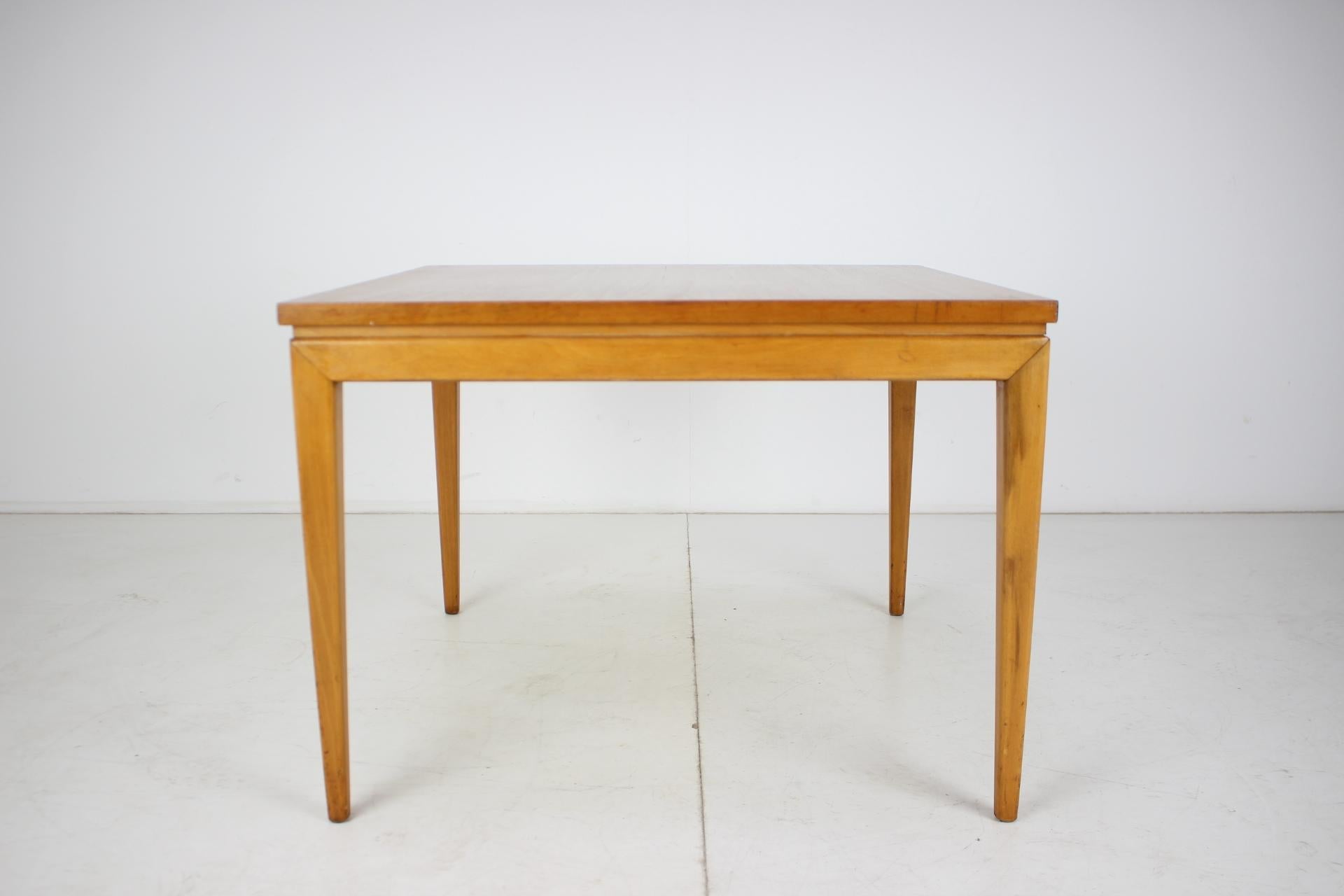 Mid-Century Modern Table de conférence/table de conférence du milieu du siècle Devotvar, années 1960 en vente
