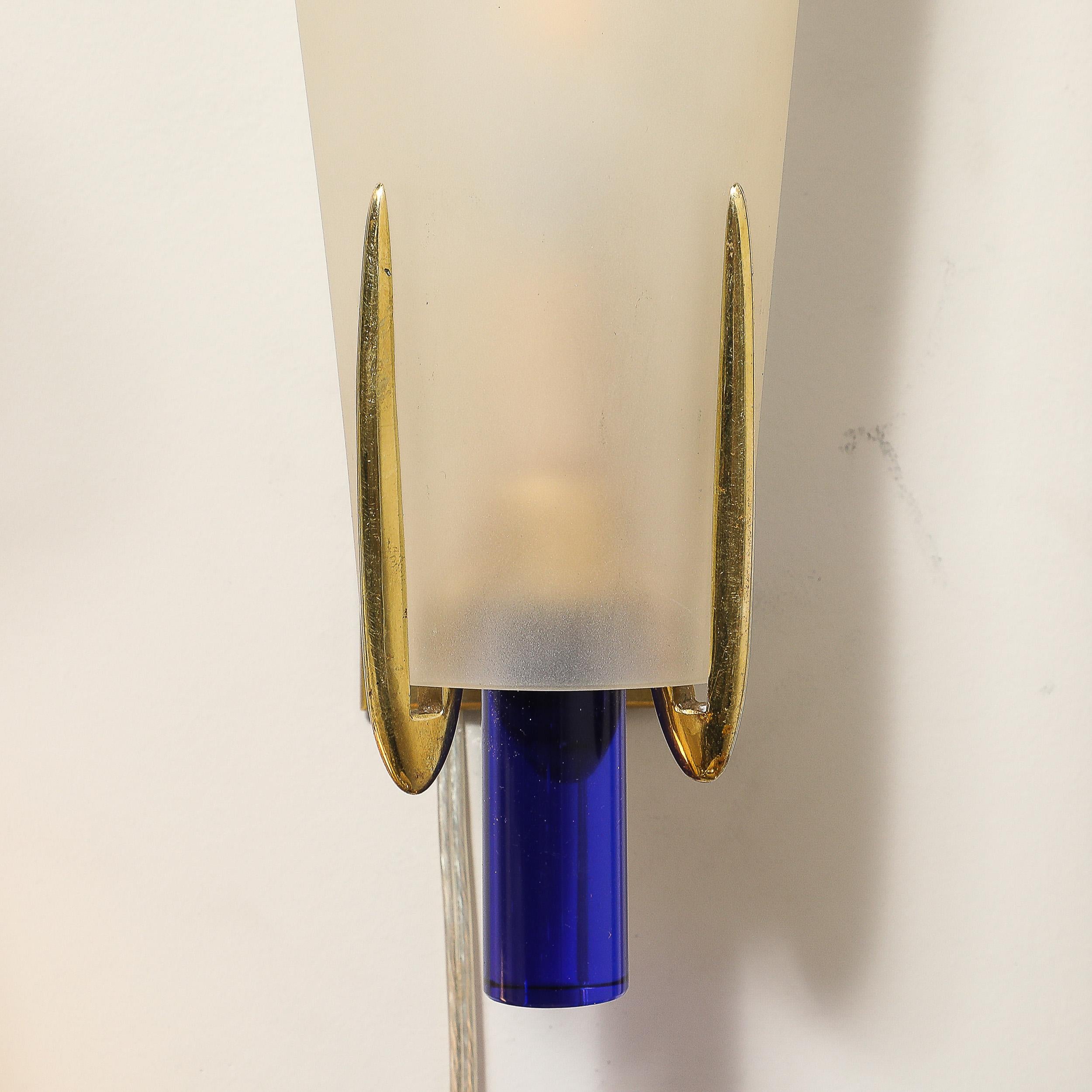 Sconce di metà secolo in vetro smerigliato e ottone di Max Ingrand per Fontana Arte in vendita 2