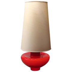 Midcentury Conical Table Lamp Vistosi Design Red and White Murano Glass, 1960s