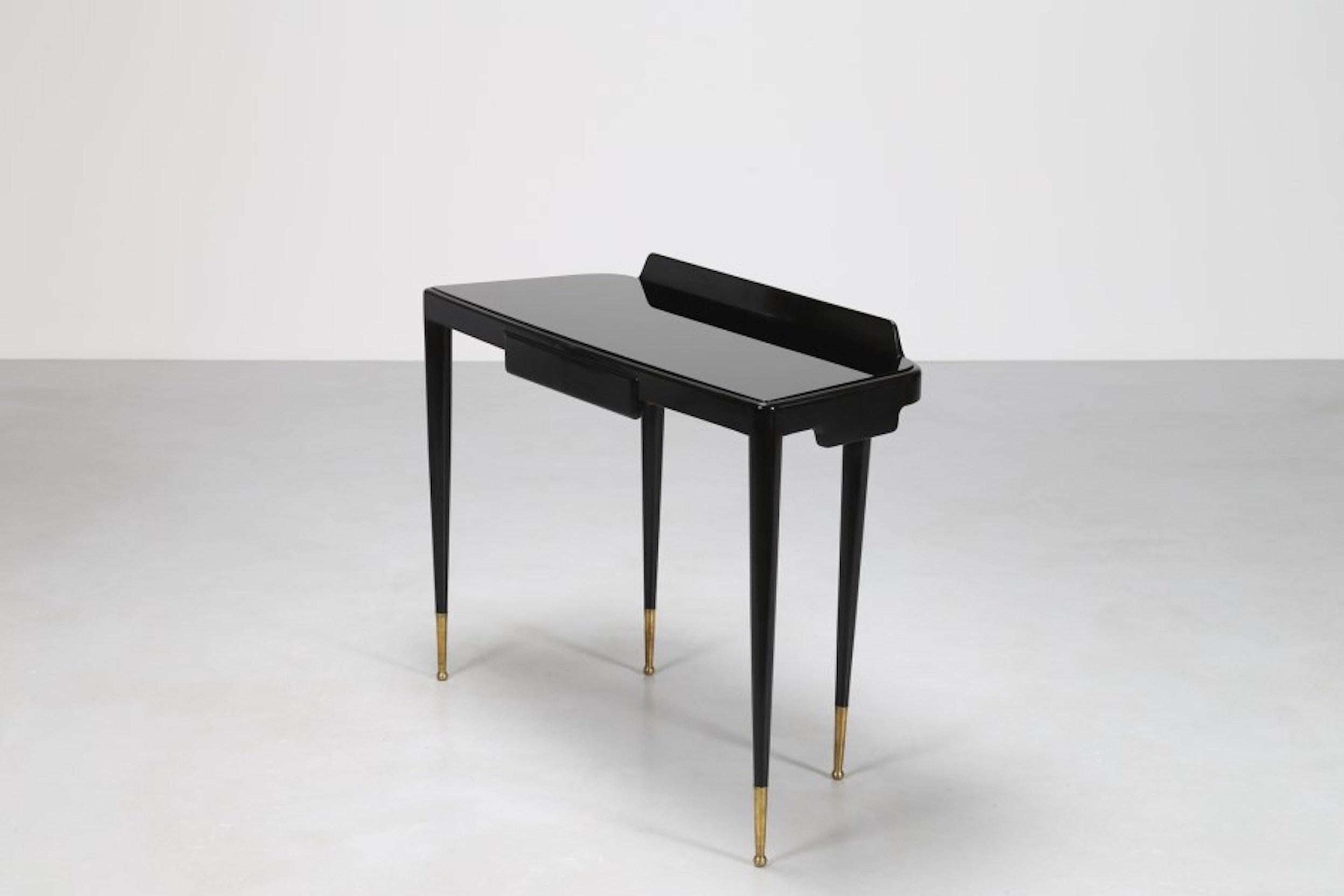 Mid-Century Modern Gio Ponti (Attr.), Mid-Century wodden Console, Italy 1950s For Sale