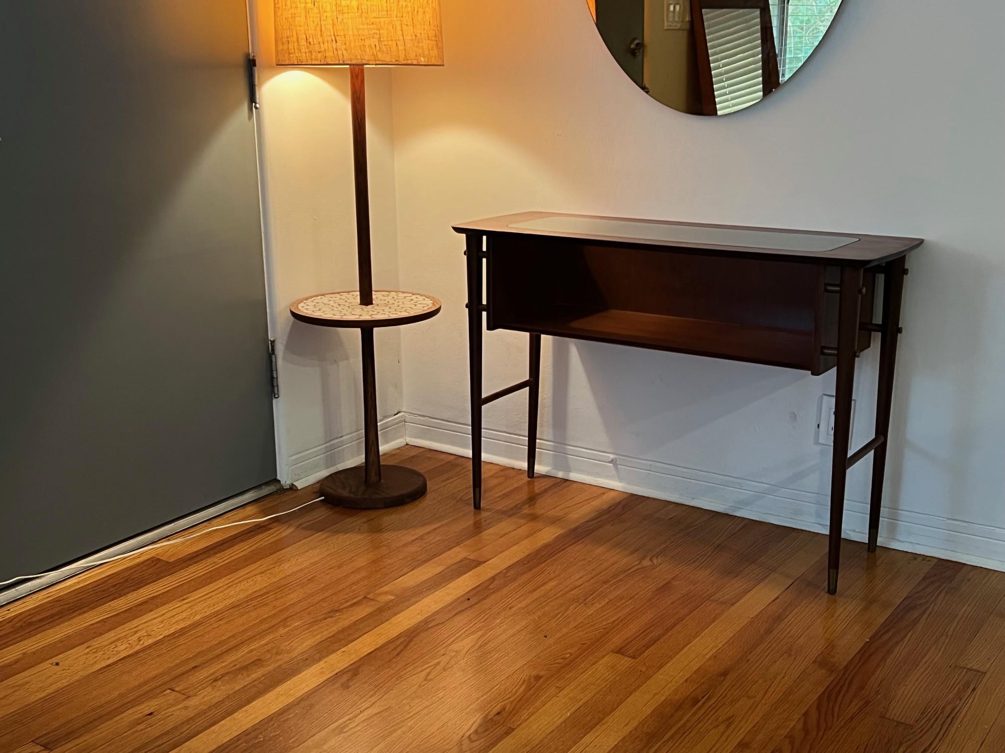 Mid Century Console Table In Good Condition For Sale In St.Petersburg, FL