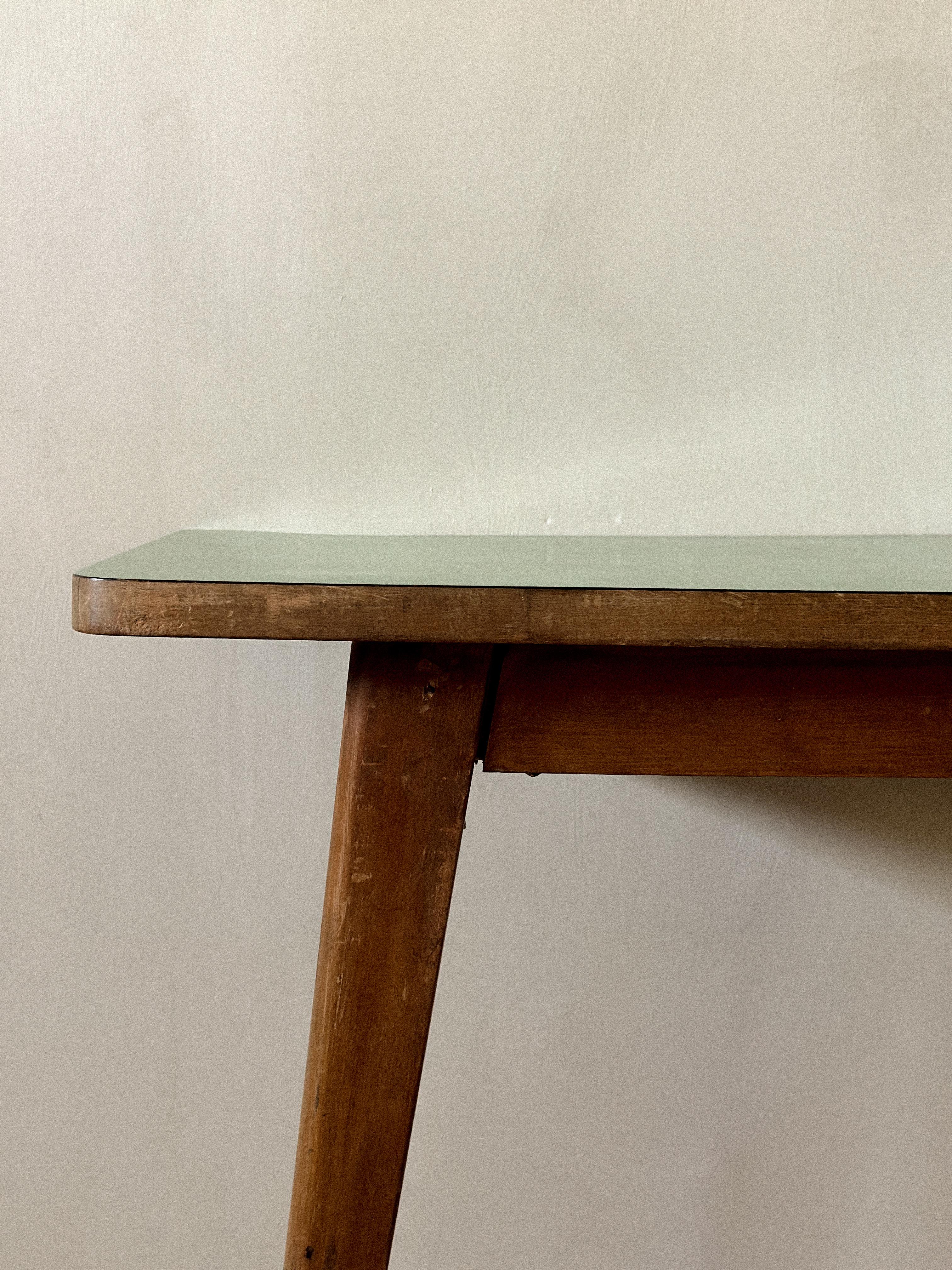 Mid-Century Console Table with Tapered Legs and Formica Top, Italy c. 1950s For Sale 4