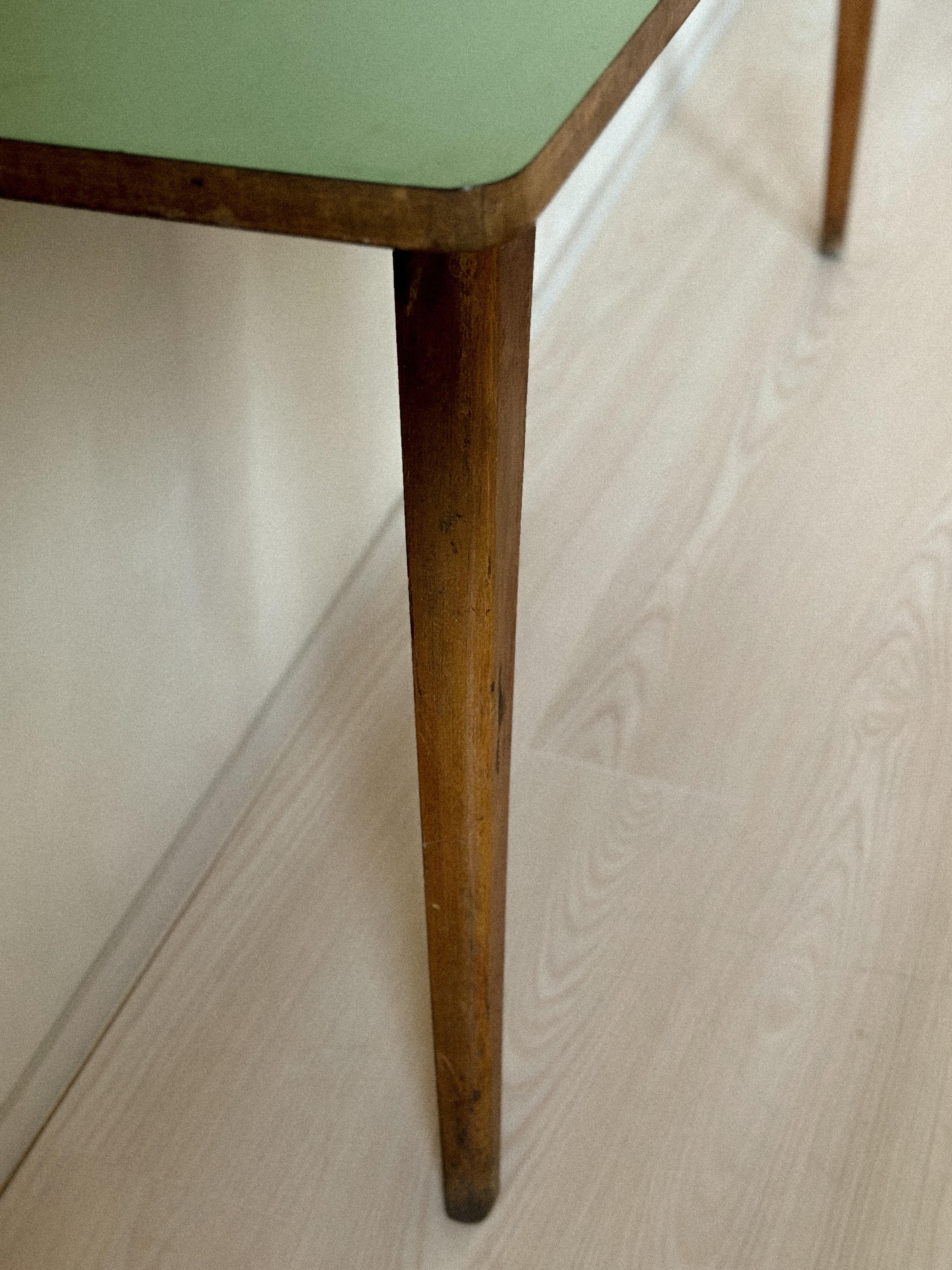 Mid-Century Console Table with Tapered Legs and Formica Top, Italy c. 1950s For Sale 5