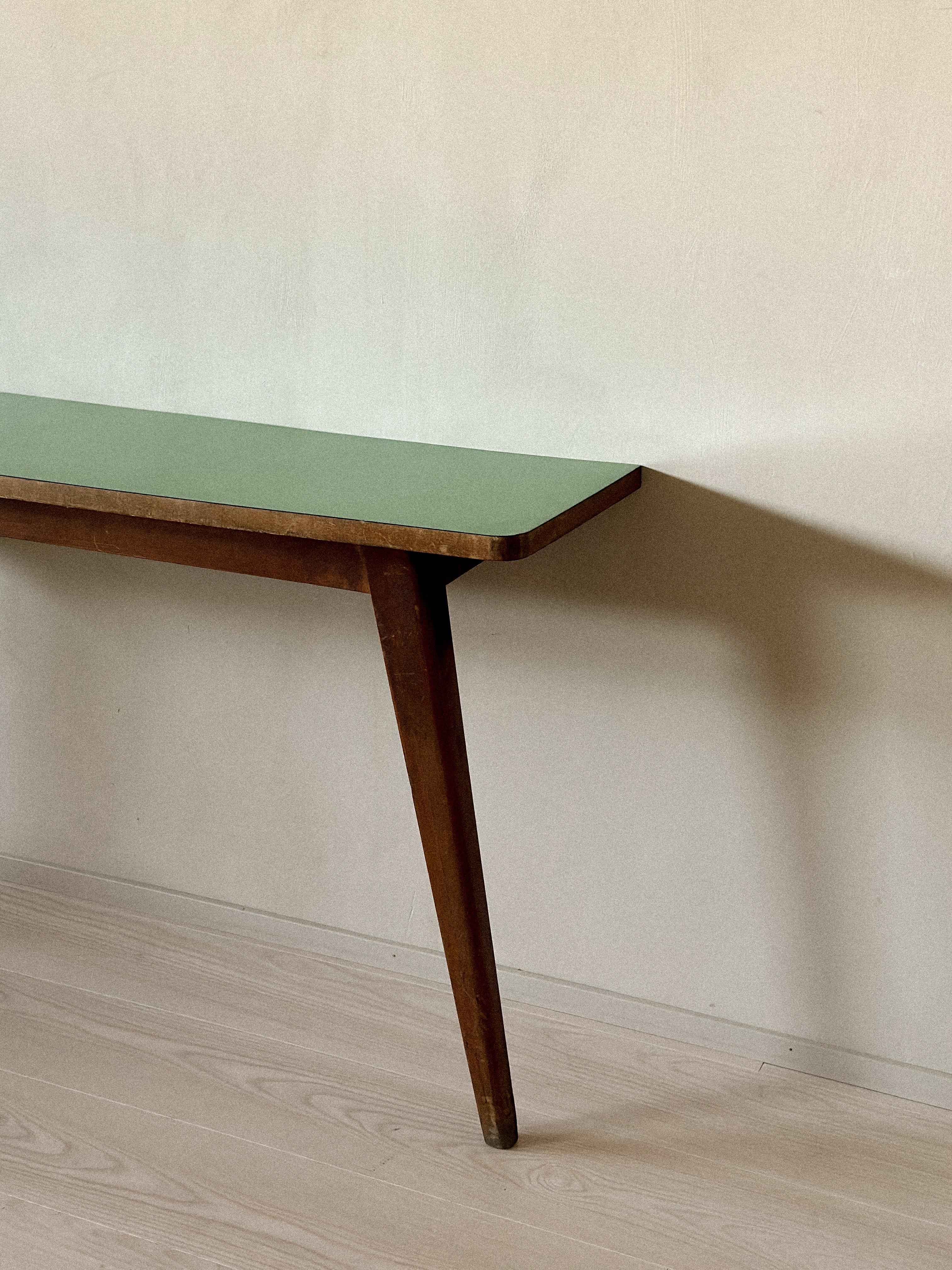 20th Century Mid-Century Console Table with Tapered Legs and Formica Top, Italy c. 1950s For Sale