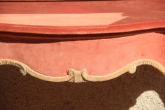 Konsole aus der Mitte des Jahrhunderts mit rosa Samtspiegel De Vivo Production Regency:: 1950er Jahre