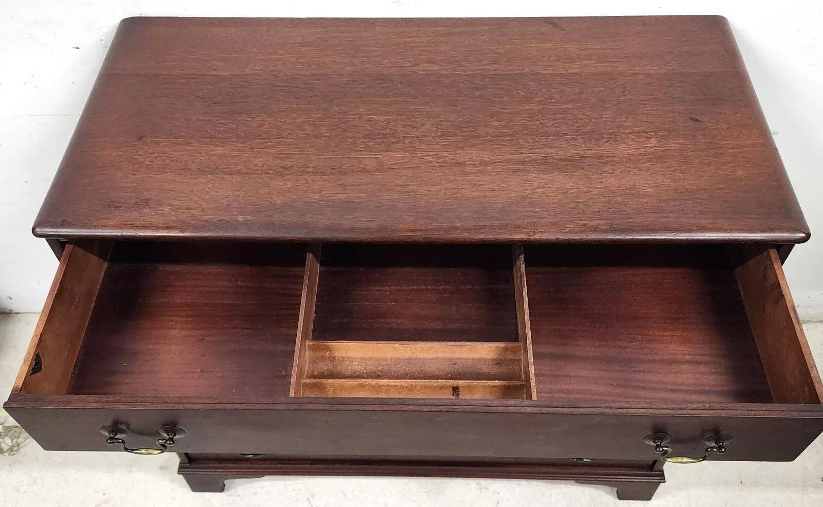 Americano Cassettiera di metà secolo CONTINENTAL FURNITURE Co in vendita