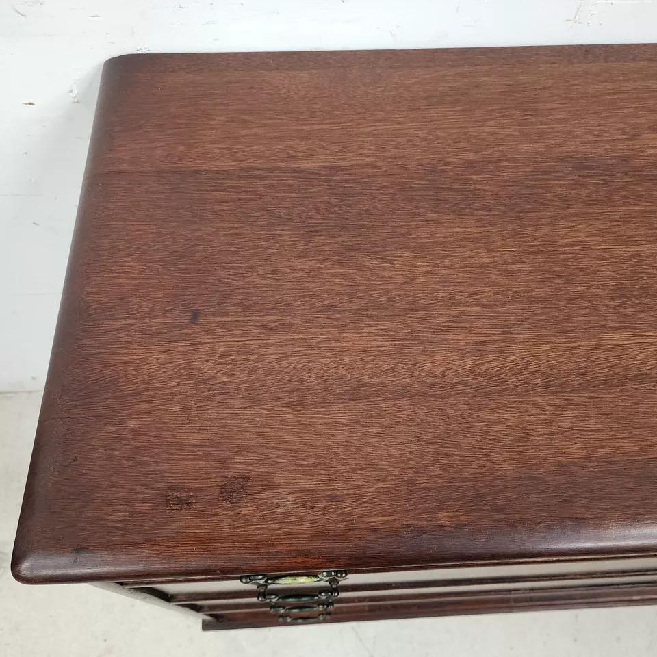 Cassettiera di metà secolo CONTINENTAL FURNITURE Co in vendita 1