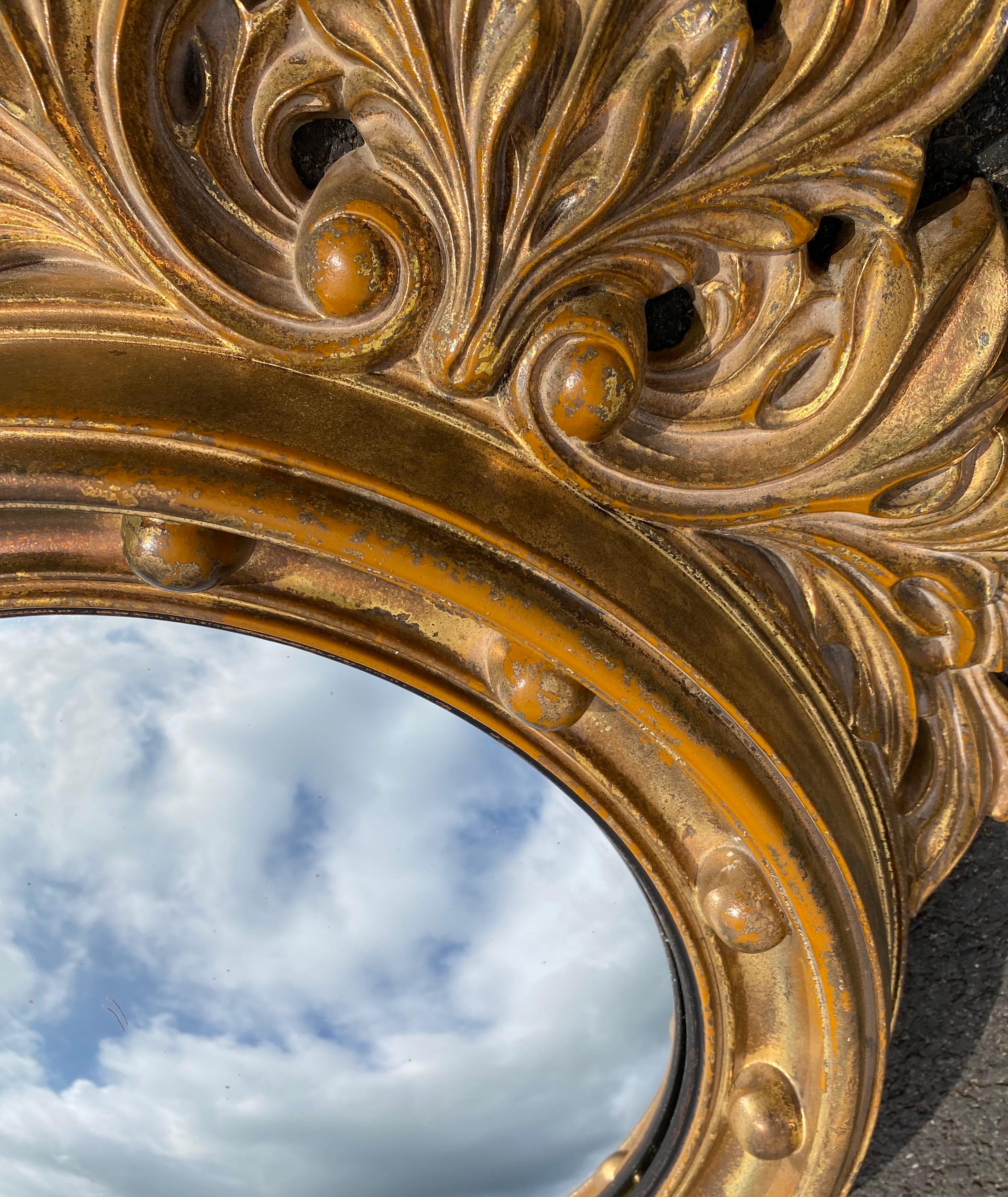 Mid Century Convex Bullseye Federal Style Gilt Eagle Wall Mirror  In Good Condition In Lambertville, NJ