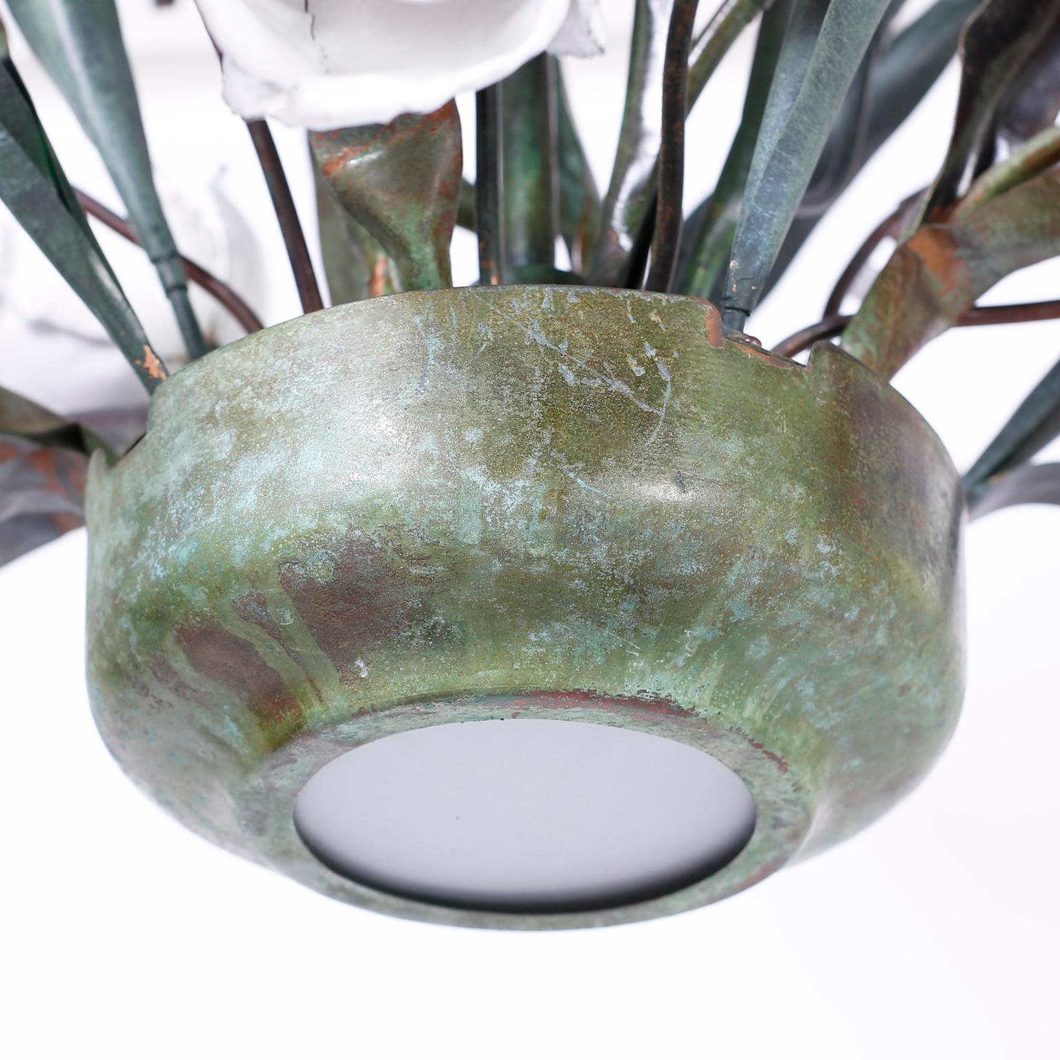 Midcentury Kupfer und Emaille Floral Kronleuchter im Angebot 1