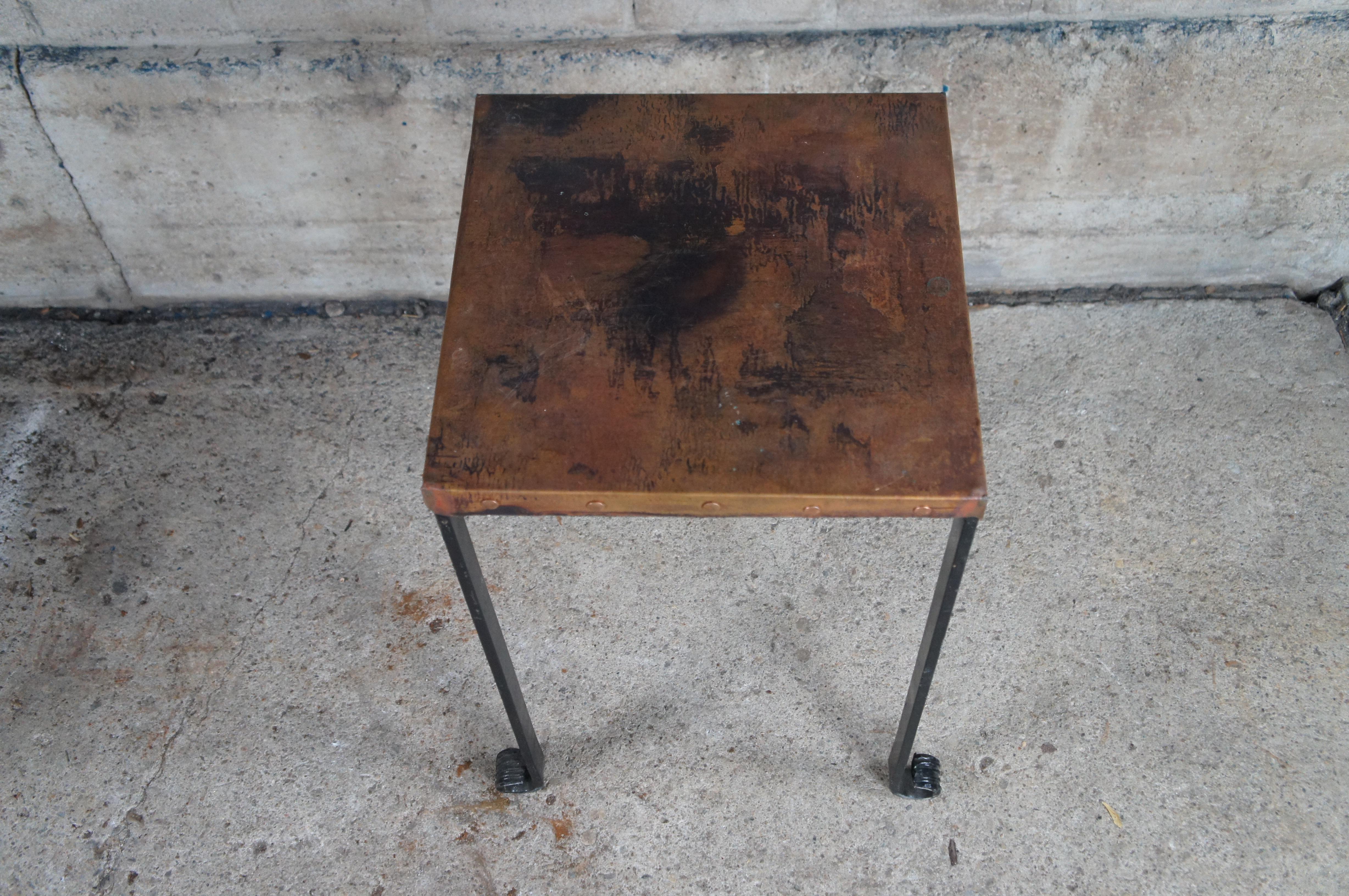 Mid Century Kupfer & Eisen Modern Beistelltisch Pflanzenskulptur Stand im Zustand „Relativ gut“ im Angebot in Dayton, OH