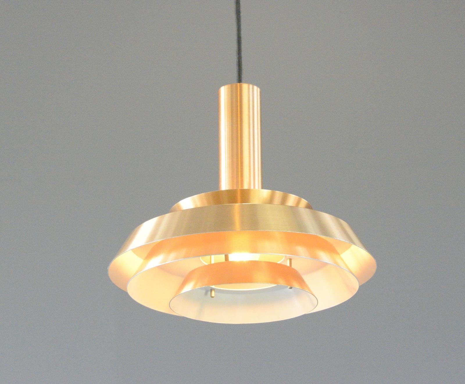 Midcentury Copper Pendant Light by Veb Metaldrucker Halle circa 1970s In Good Condition For Sale In Gloucester, GB