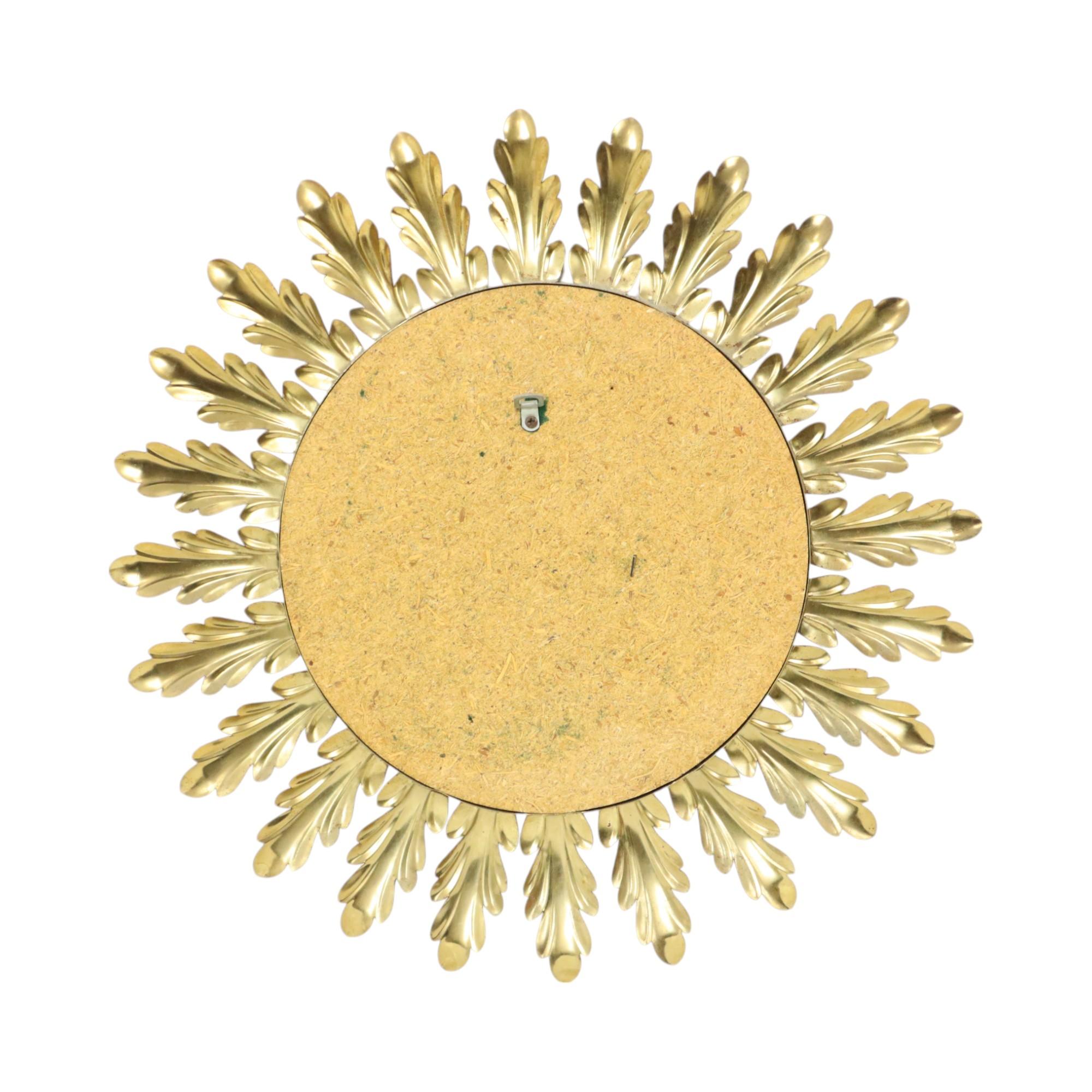 Specchio da sole in metallo ramato di metà secolo Deknudt convesso 50 cm in vendita 3