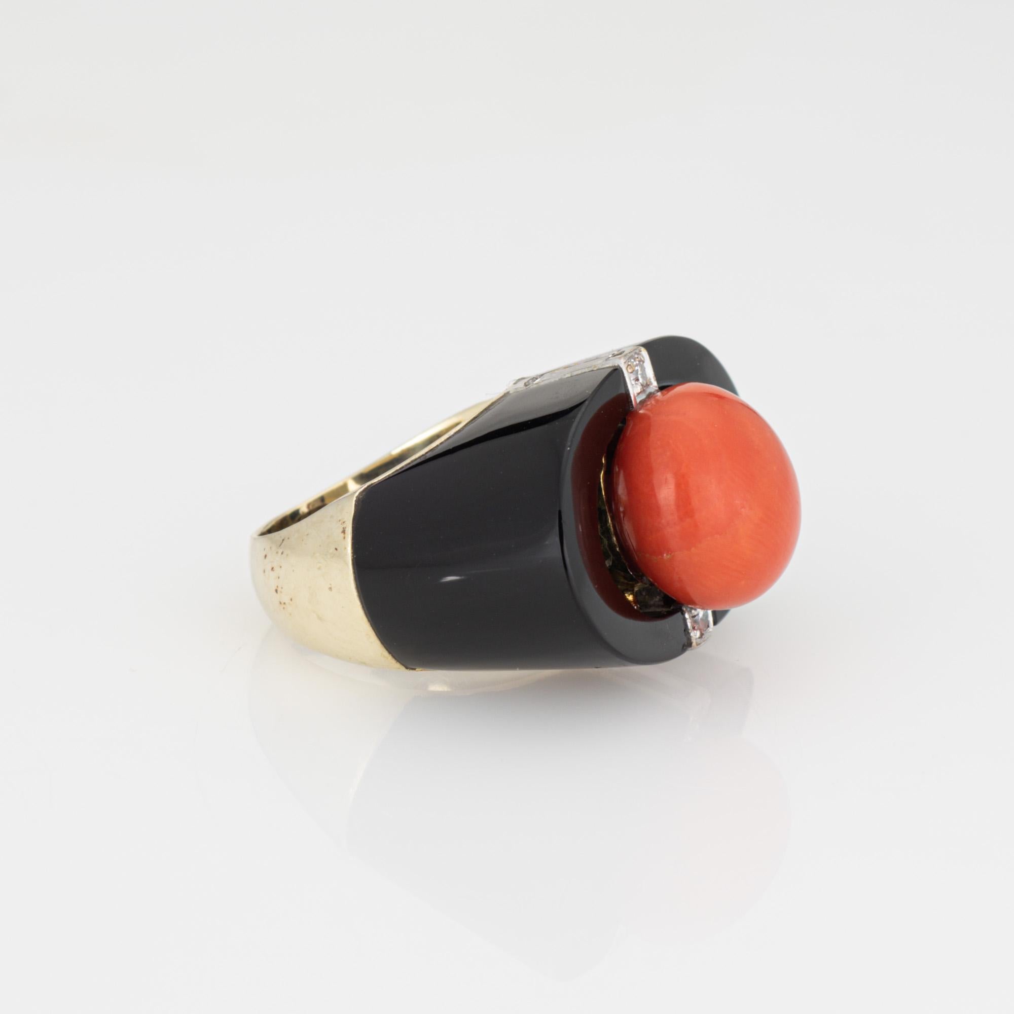 Mid Century Koralle Onyx Diamantring Vintage 14k Gelbgold Rosay Gr. 3,5 Schmuckstücke (Retro) im Angebot