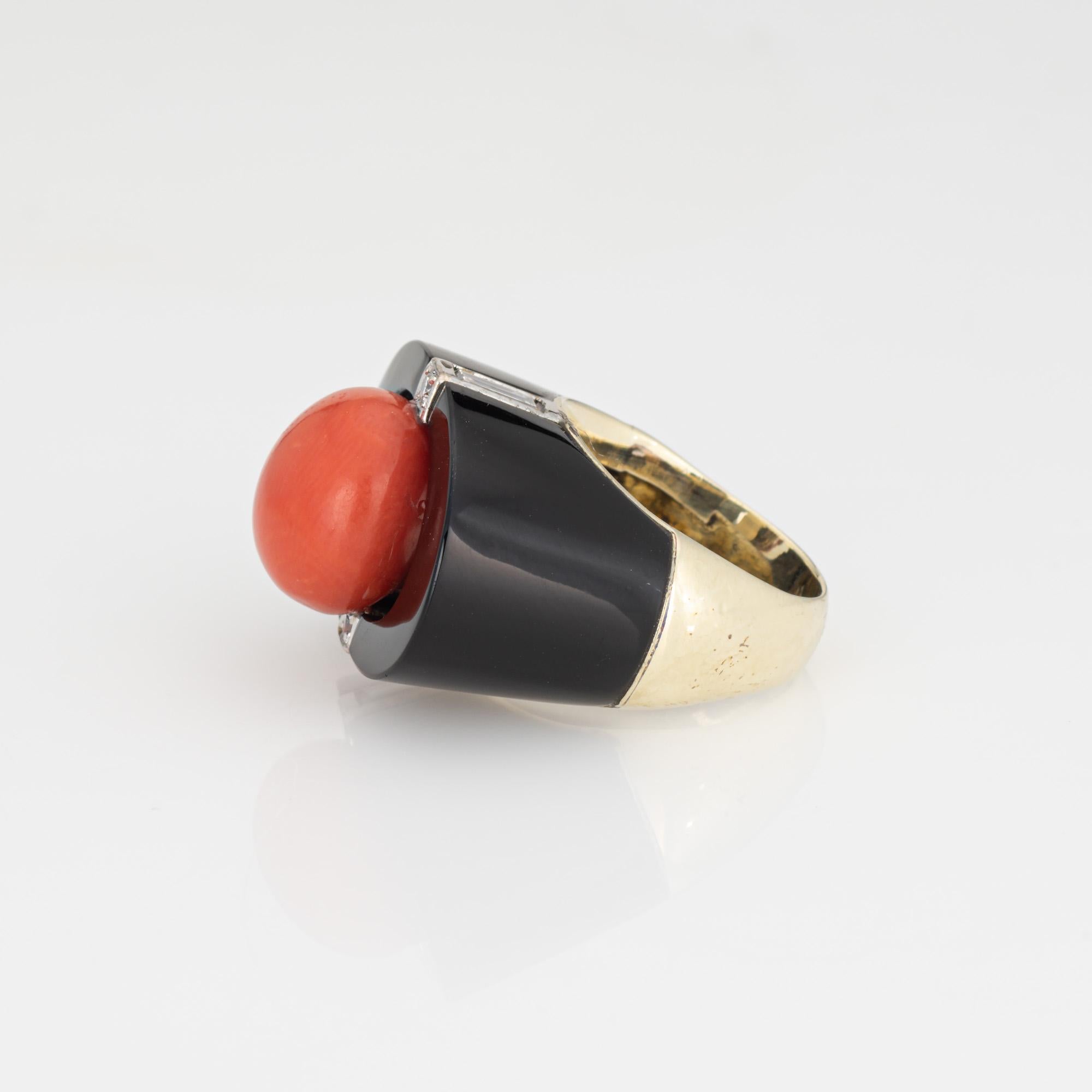 Mid Century Koralle Onyx Diamantring Vintage 14k Gelbgold Rosay Gr. 3,5 Schmuckstücke (Cabochon) im Angebot