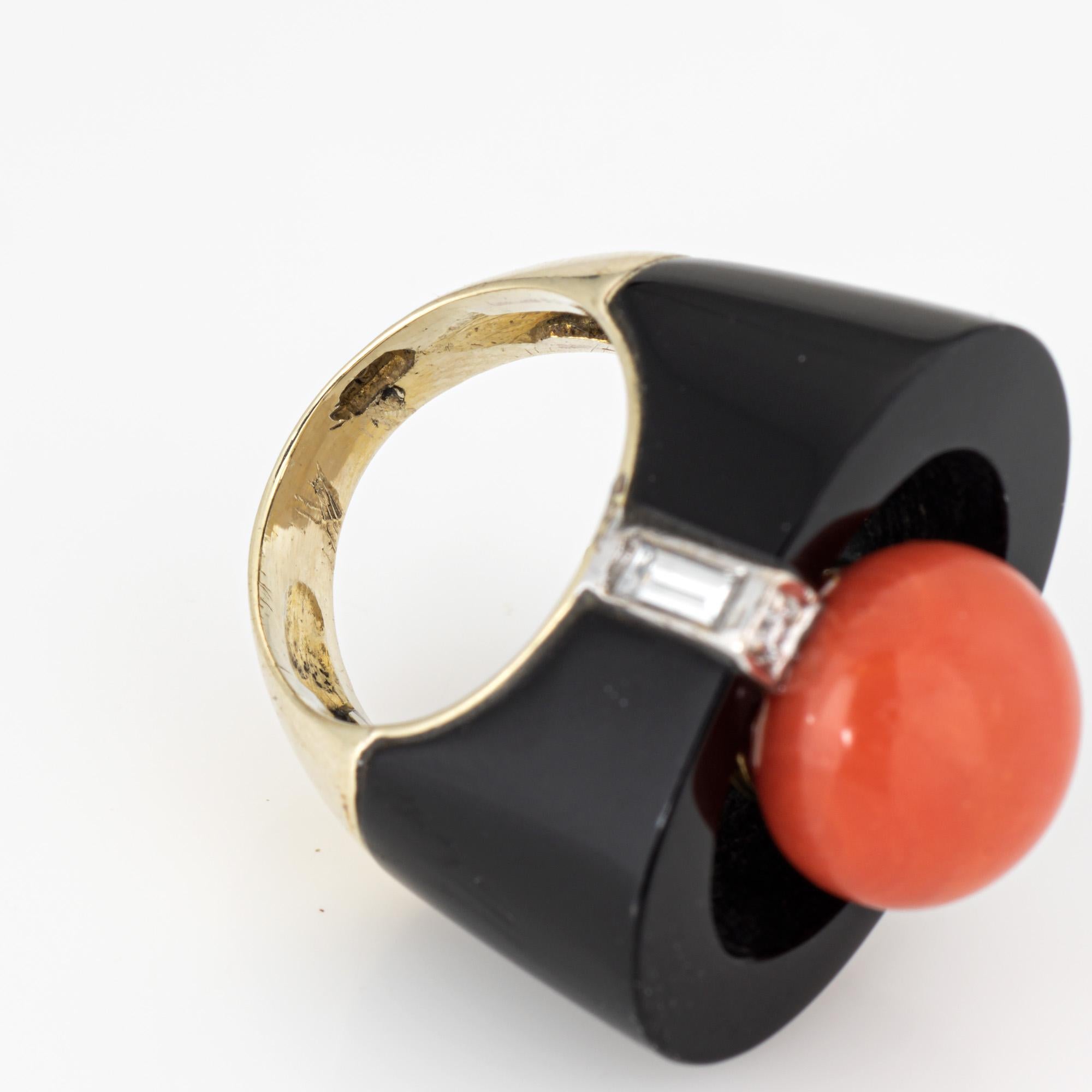 Mid Century Koralle Onyx Diamantring Vintage 14k Gelbgold Rosay Gr. 3,5 Schmuckstücke im Angebot 1