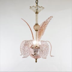 Murano di metà secolo con struttura a fronde rosa corallo attribuito a Barovier
