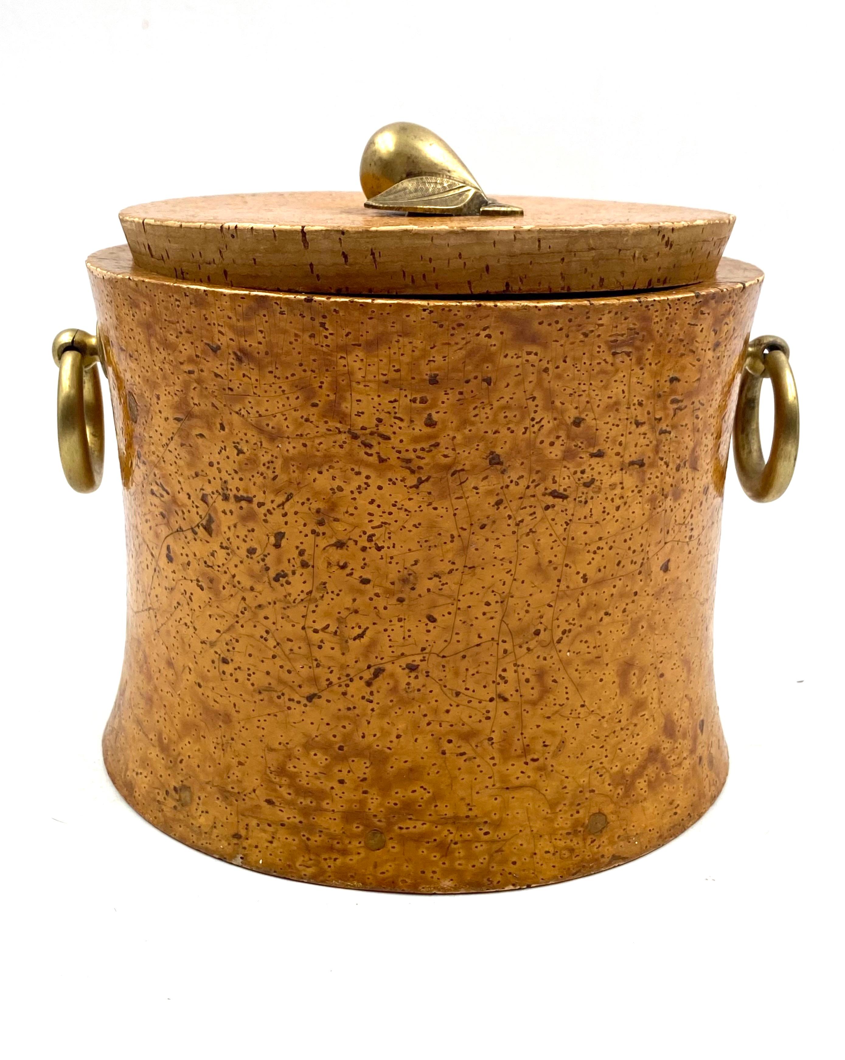 Mid-century cork and brass box, France 1940s For Sale 10