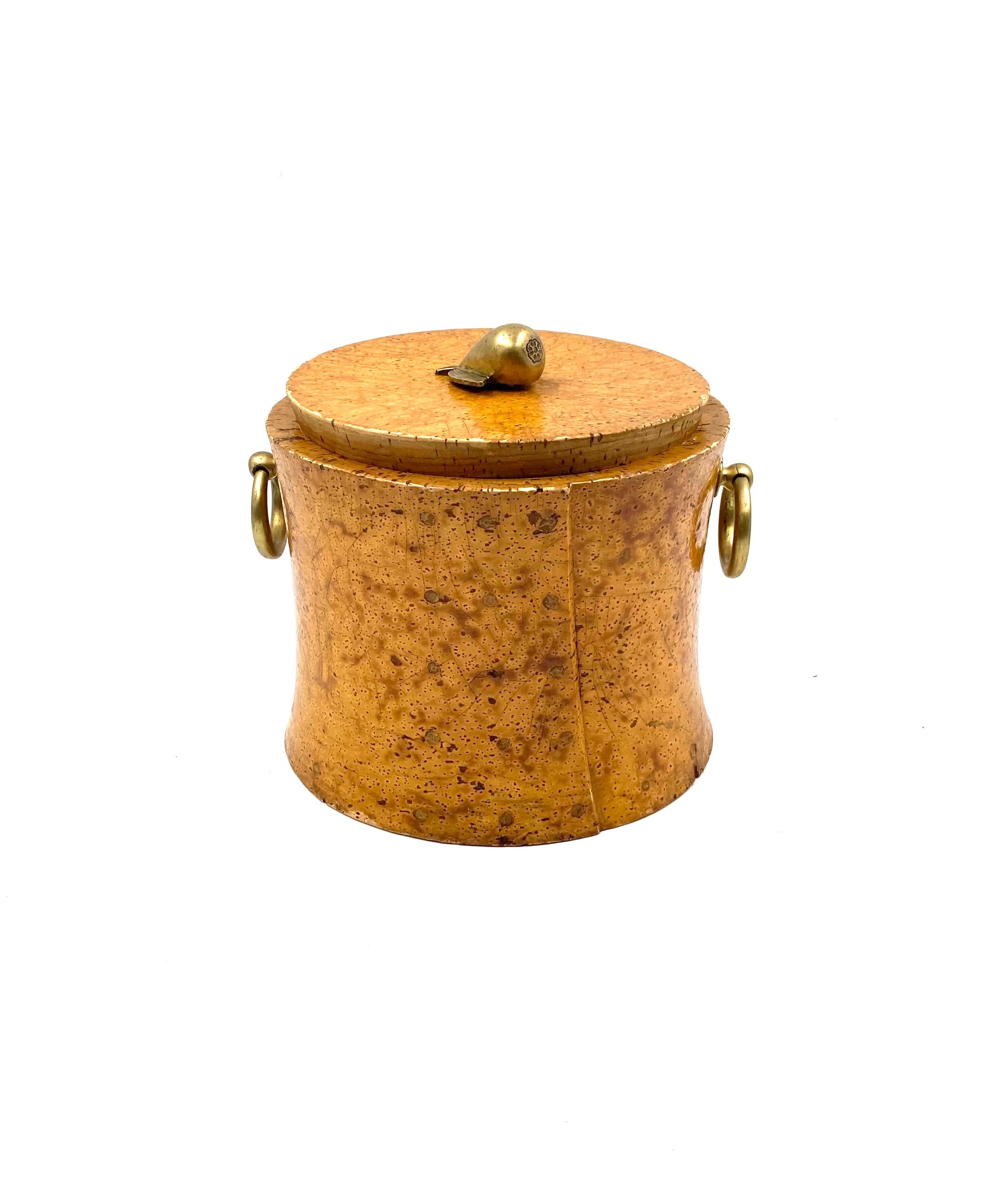 Mid-century cork and brass box, France 1940s For Sale 12