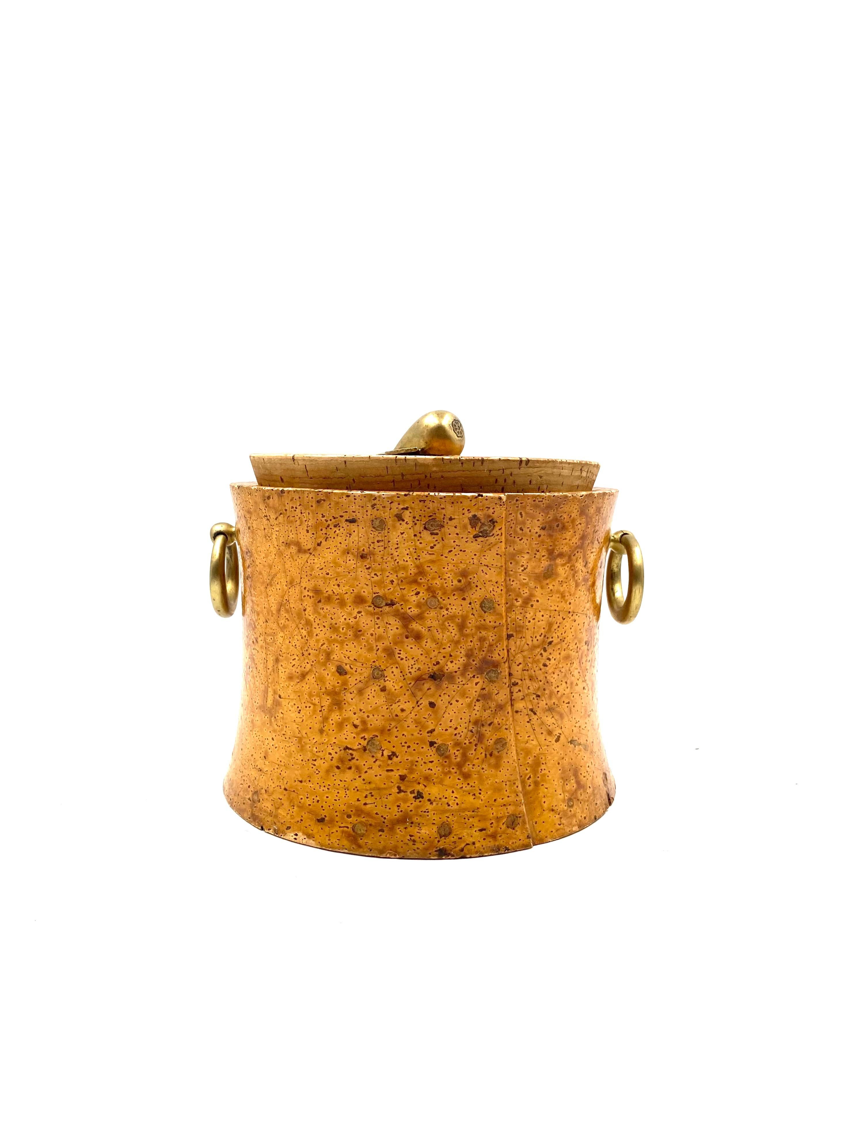 European Mid-century cork and brass box, France 1940s For Sale