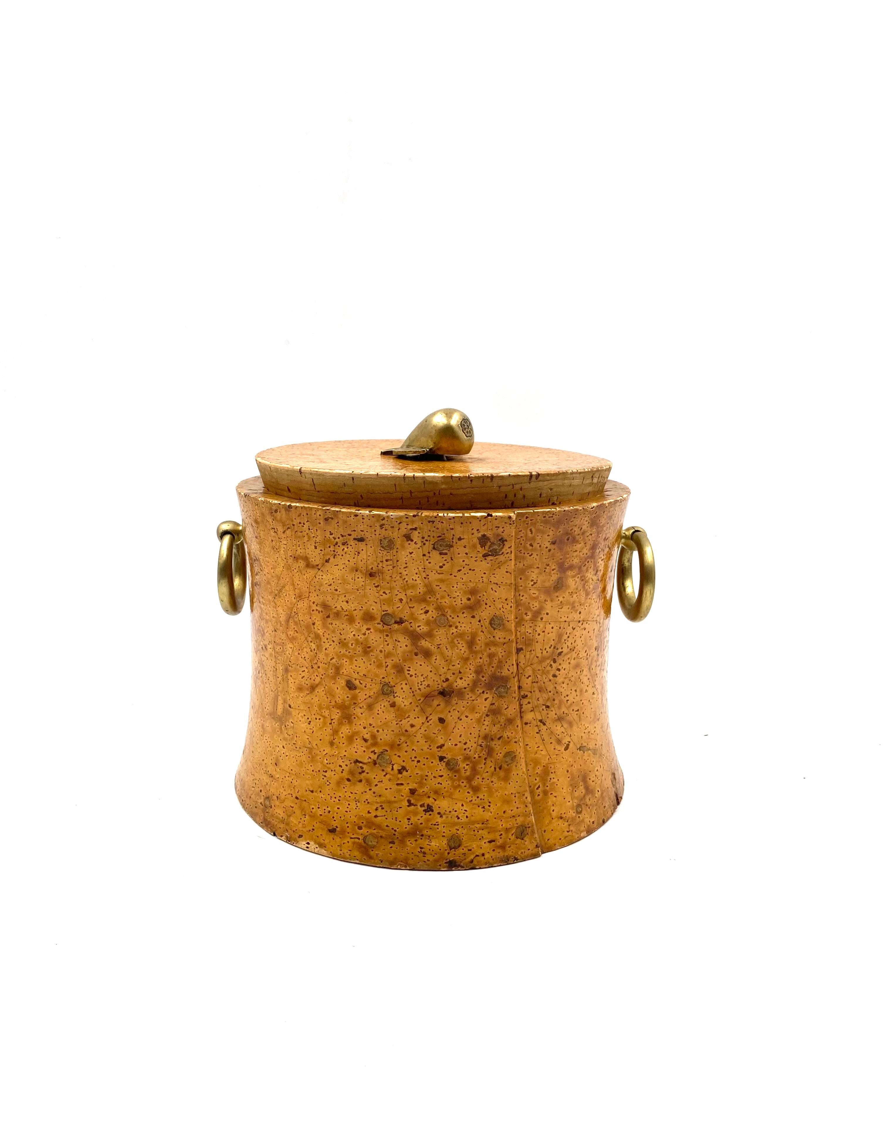 Mid-century cork and brass box, France 1940s In Excellent Condition For Sale In Firenze, IT