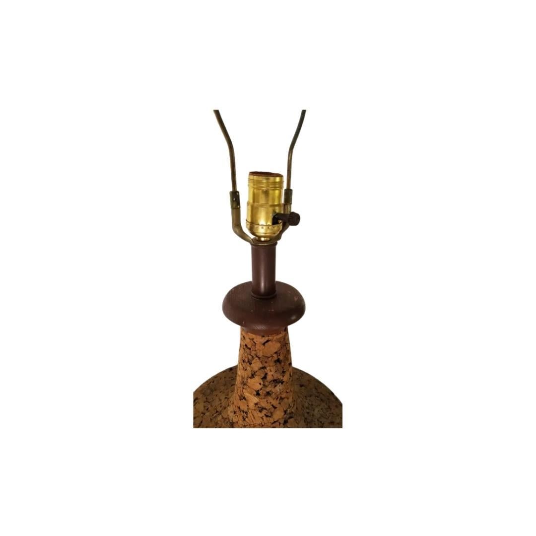 Lampe de table en liège et céramique du milieu du siècle Bon état - En vente à Carmel, NY