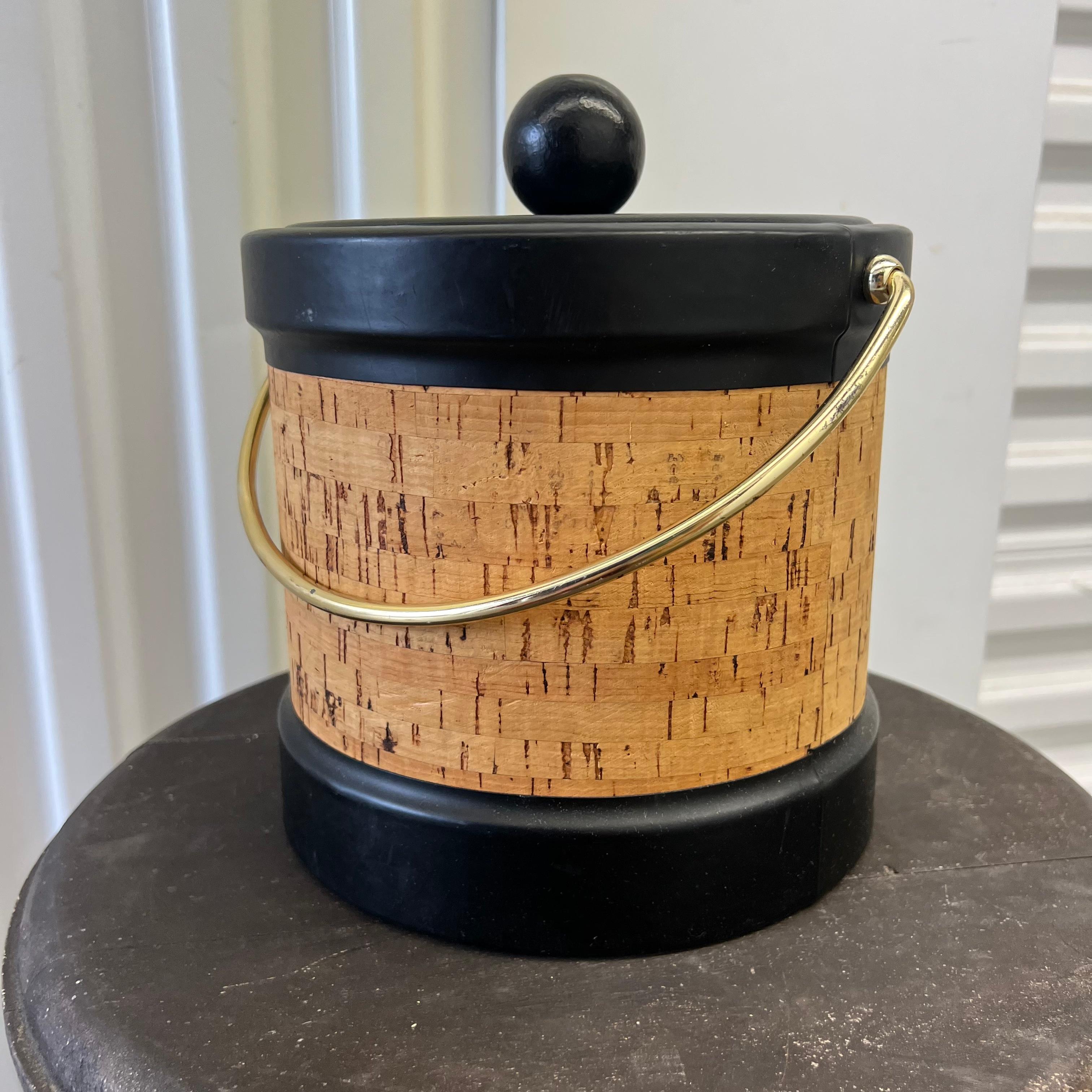 Mid-Century Cork and Vinyl Ice Bucket In Good Condition For Sale In Charleston, SC