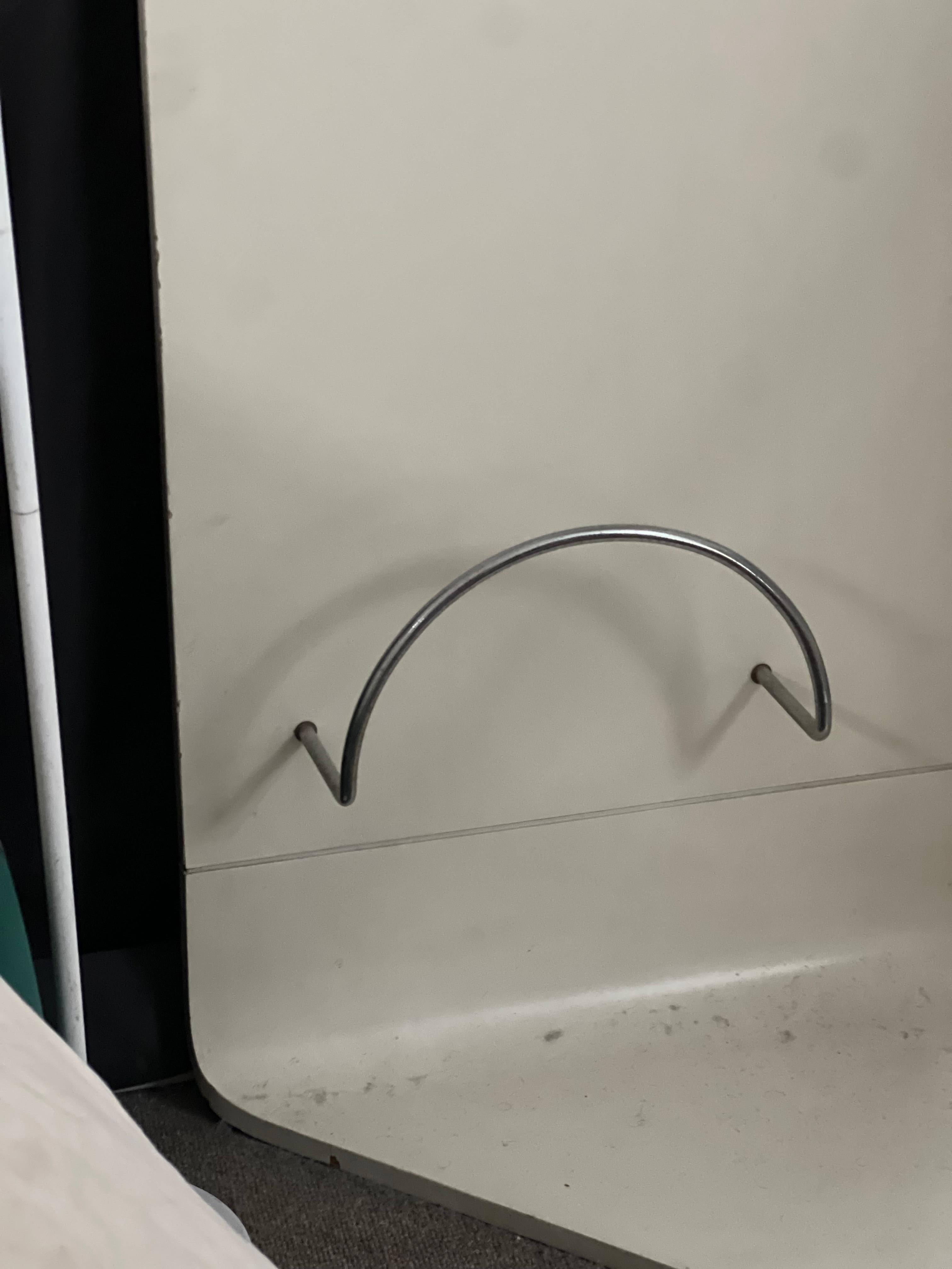 Porte-manteau / Miroir d'angle Mid-Century en vente 1