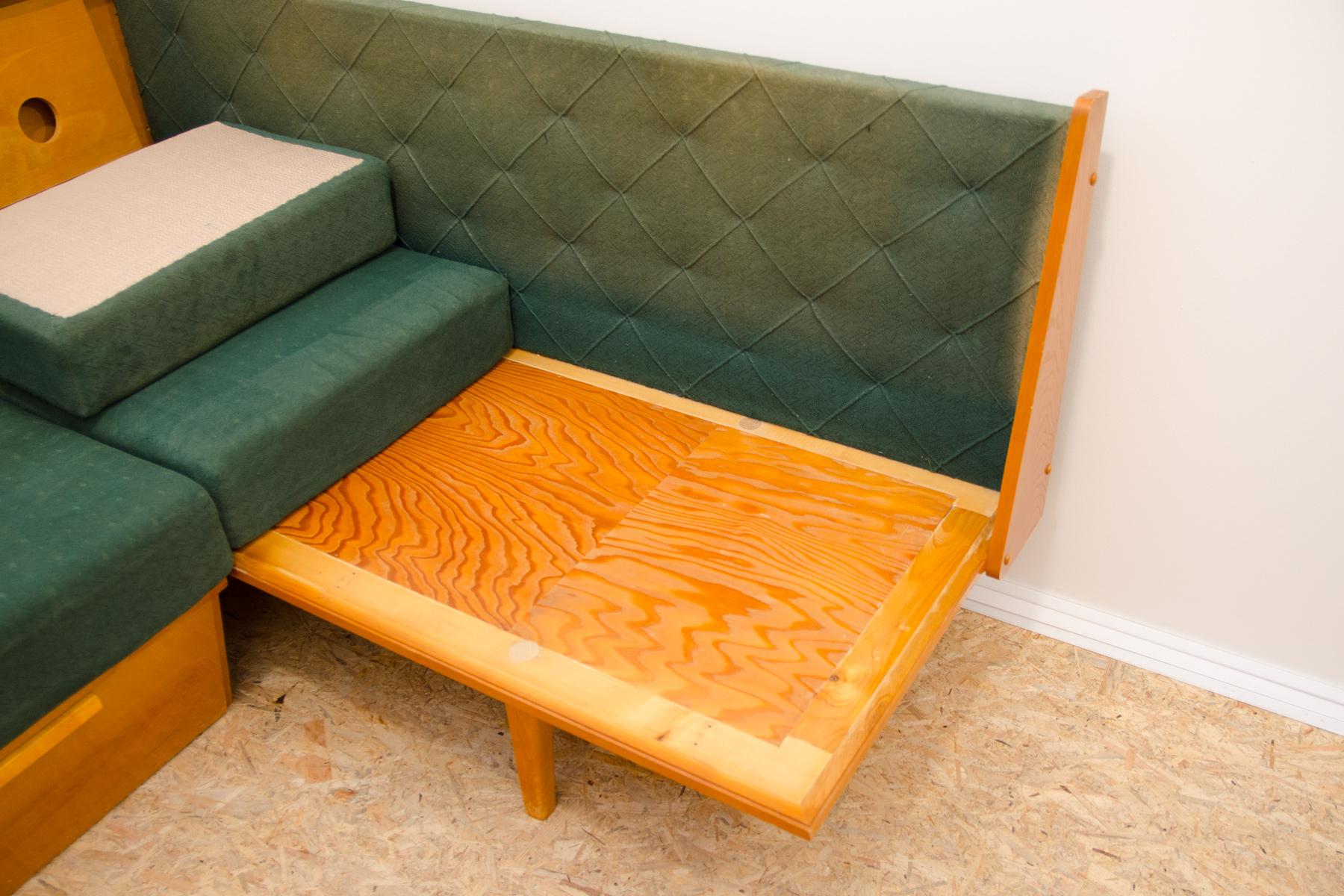 Mid century corner folding sofa, Czechoslovakia, 1960´s For Sale 10