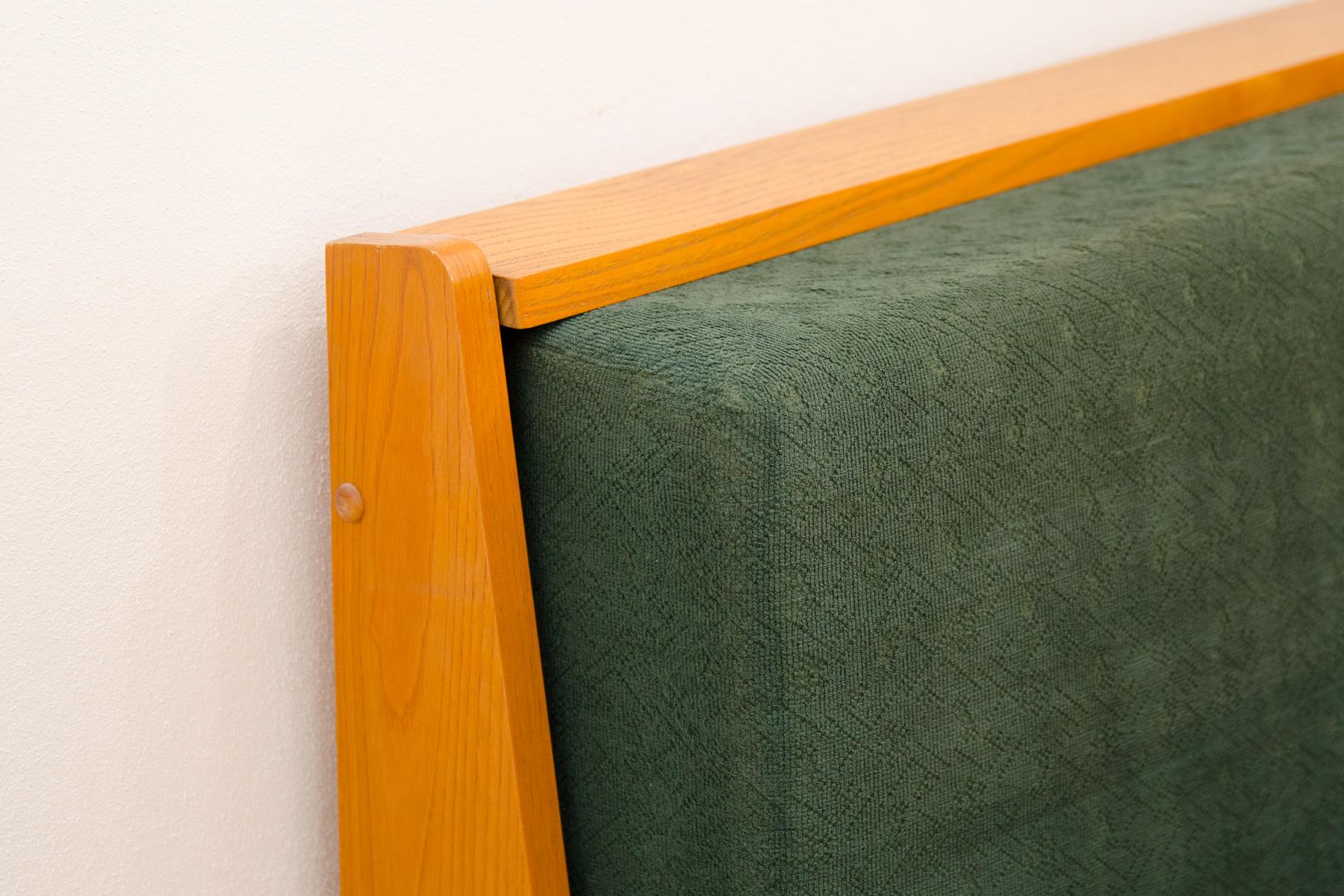 Mid century corner folding sofa, Czechoslovakia, 1960´s For Sale 2