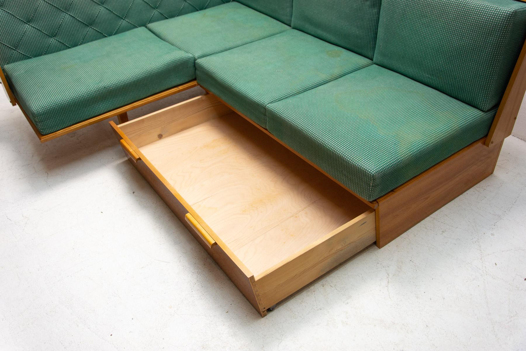 Mid Century Corner Folding Sofabed, 1960´s, Czechoslovakia For Sale 6