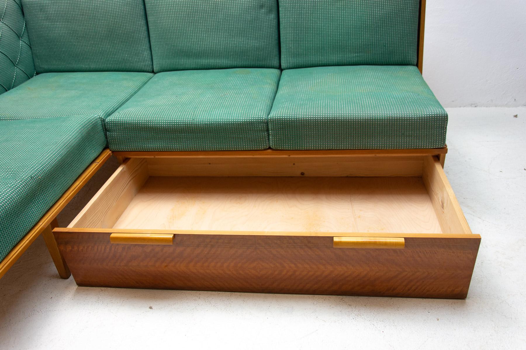 Mid Century Corner Folding Sofabed, 1960´s, Czechoslovakia For Sale 7