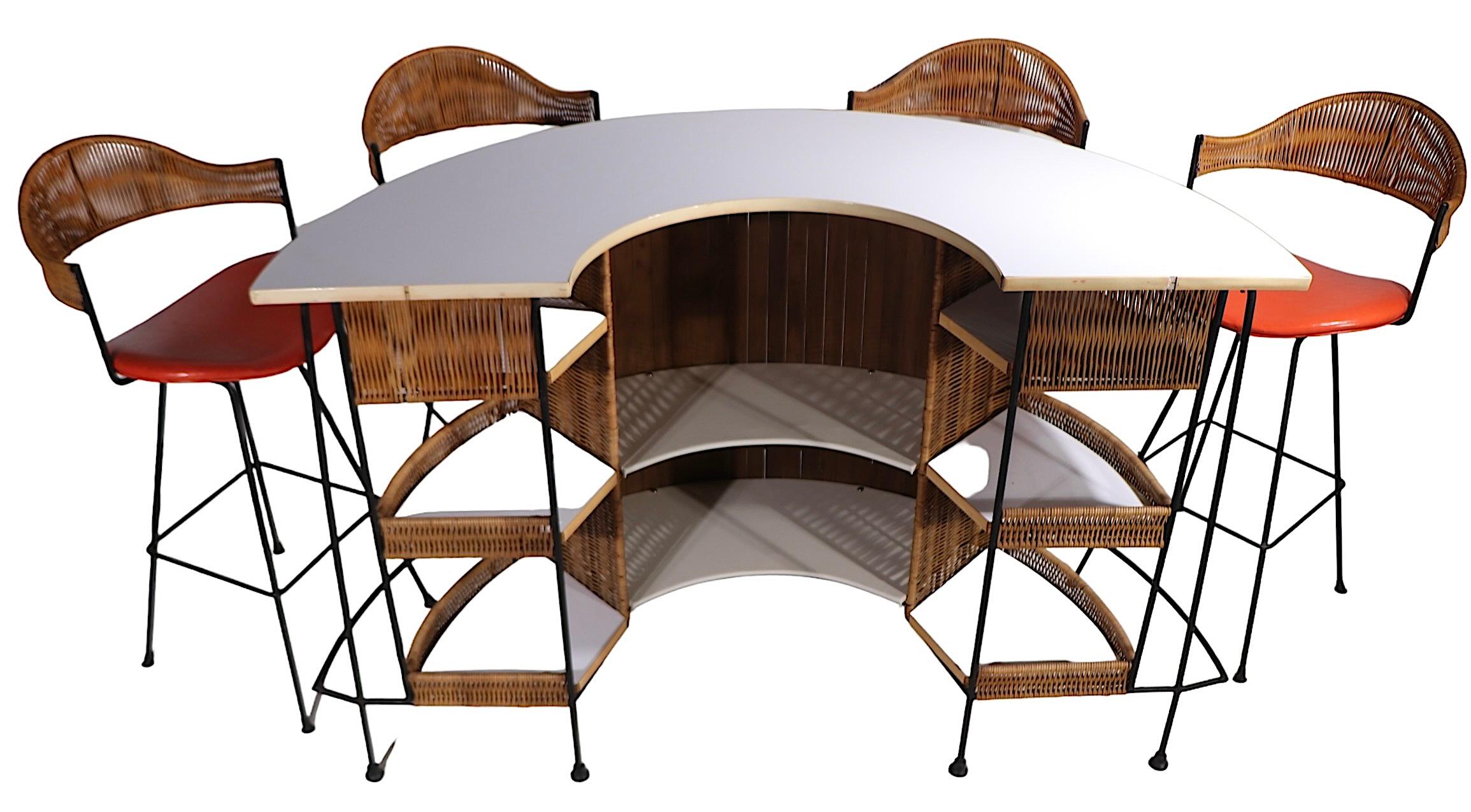 Mid Century Counter Dry Bar with Original Stools by Umanoff c. 1950/60's For Sale 2